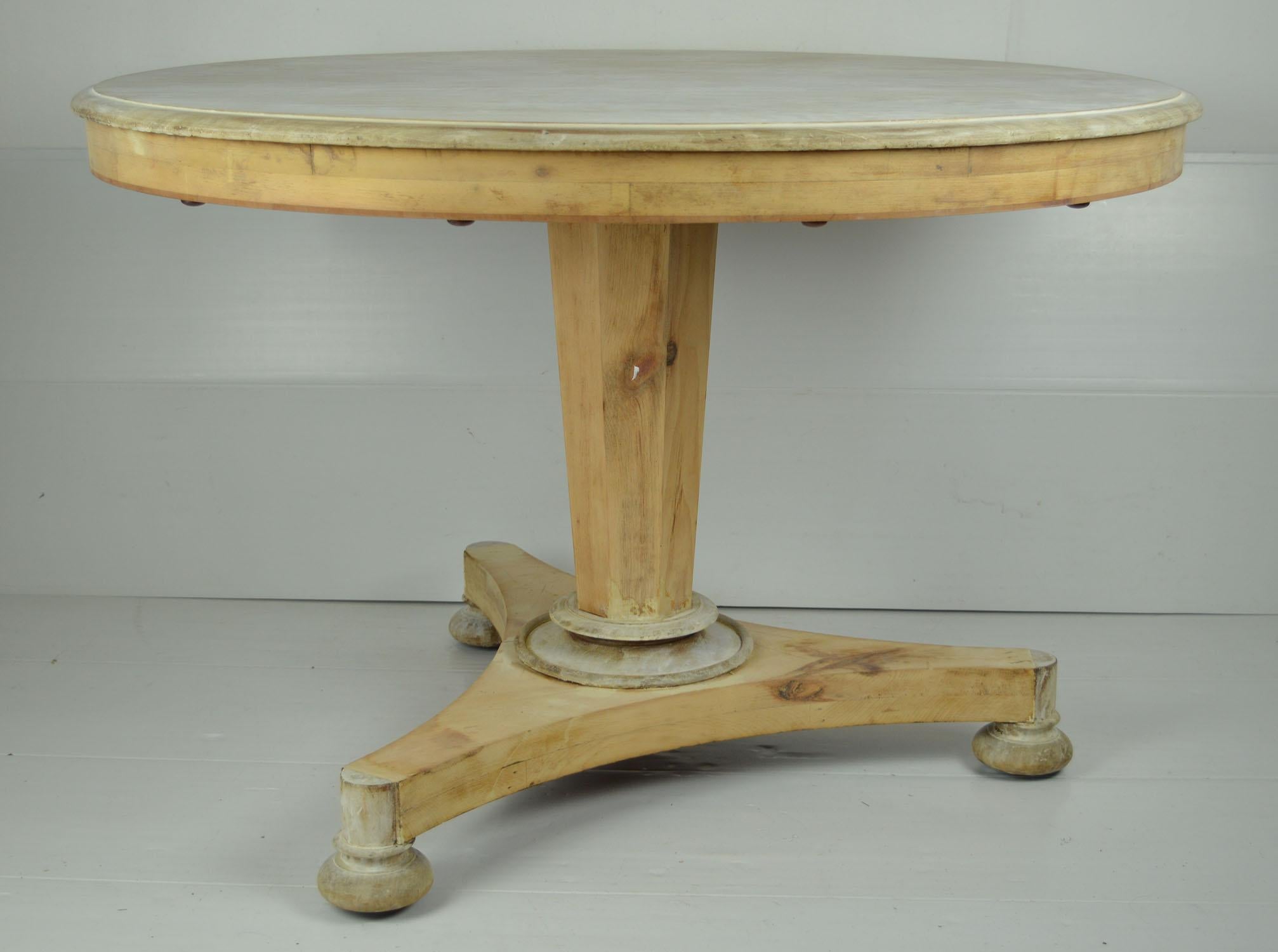 Fabulous small round table. Made from bleached Honduras mahogany and pine

I particularly like the simplicity of this table .

Beautifully figured top. 

On the original castors. 

I have chosen not to lacquer or wax the table.

   