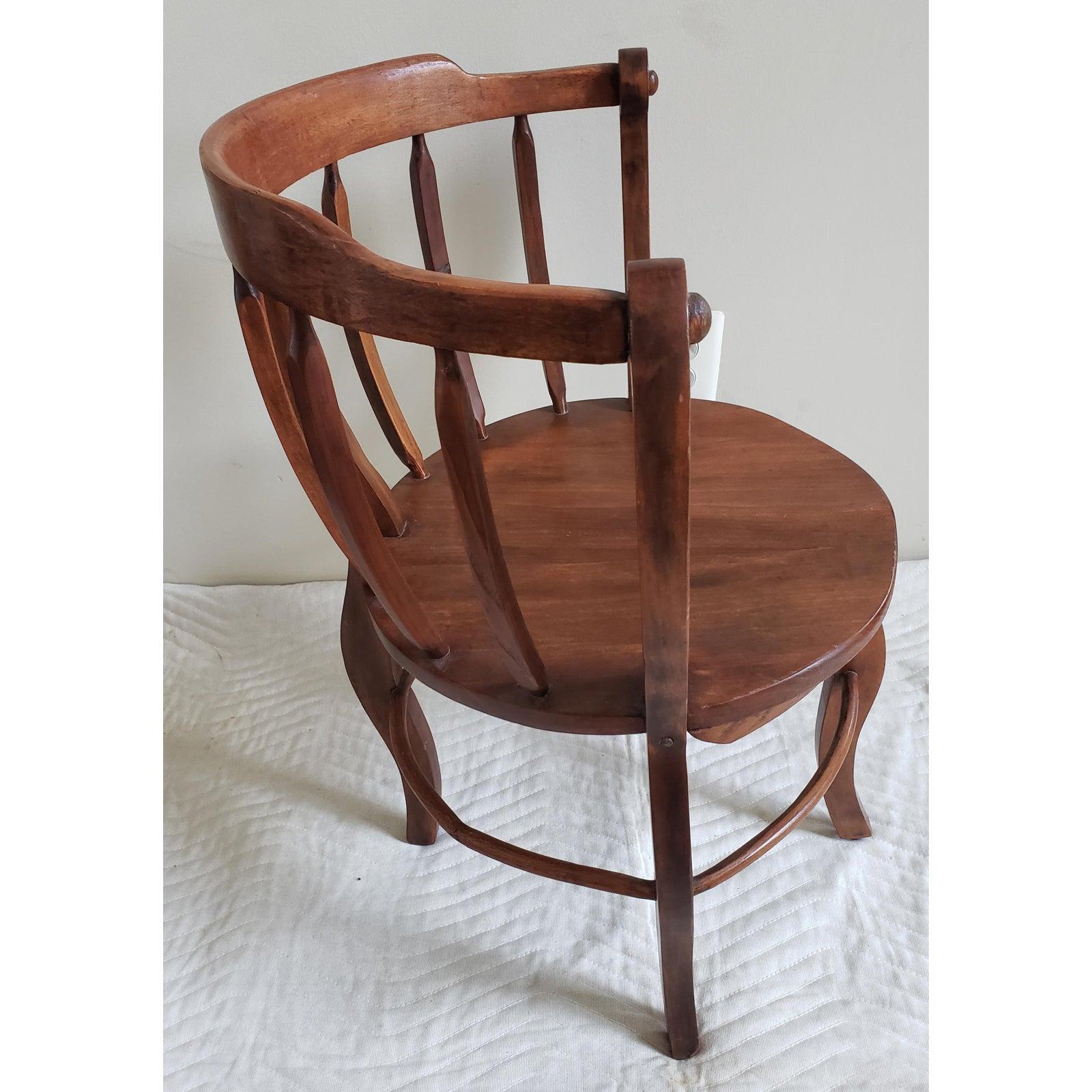 old round chair