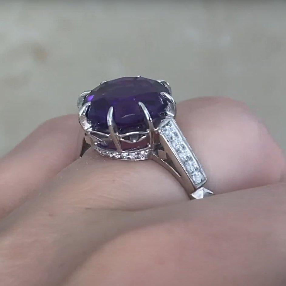 Bague ancienne en platine avec améthyste taille ronde (environ 3,60 carats), c. 1935 Excellent état - En vente à New York, NY