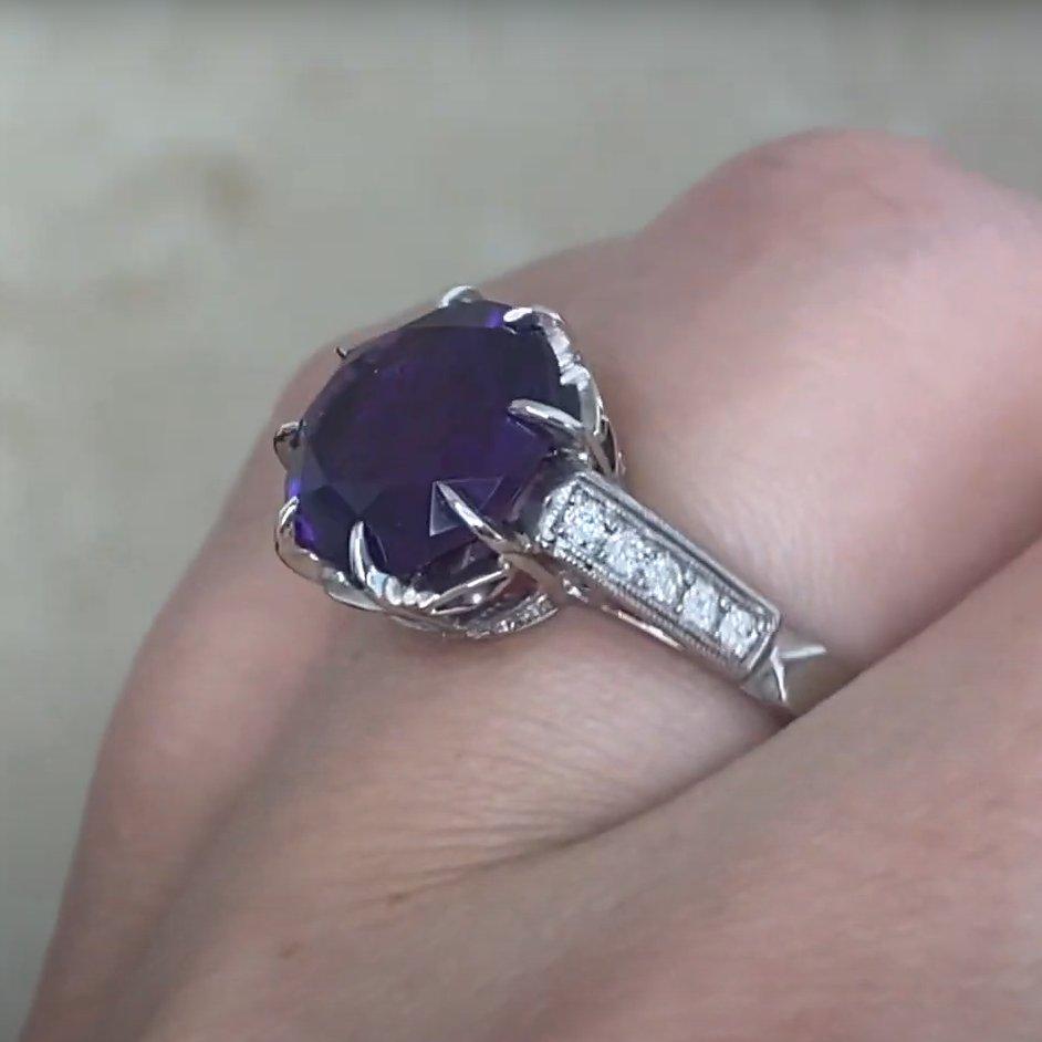 Bague ancienne en platine avec améthyste taille ronde (environ 3,60 carats), c. 1935 Pour femmes en vente