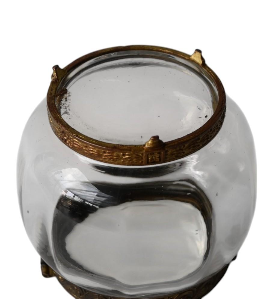 Antique round glass box with miniature painting, late 19th century Bon état - En vente à Bilzen, BE