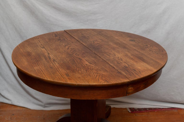 Antique Round Oak Pedestal Table In The, Round Oak Pedestal Table
