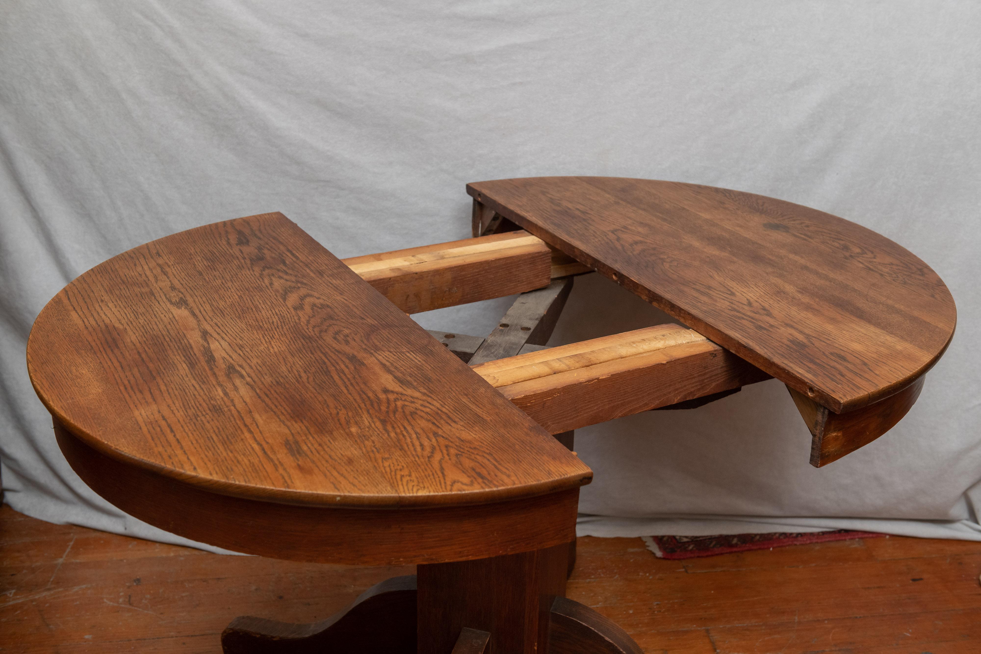 Arts and Crafts Antique Round Oak Pedestal Table in the Smallest Diameter Made, circa 1910