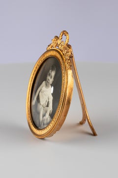 Antique Round Picture Frame, Photo Frame, France, Circa 1880, 6 x 6 cm