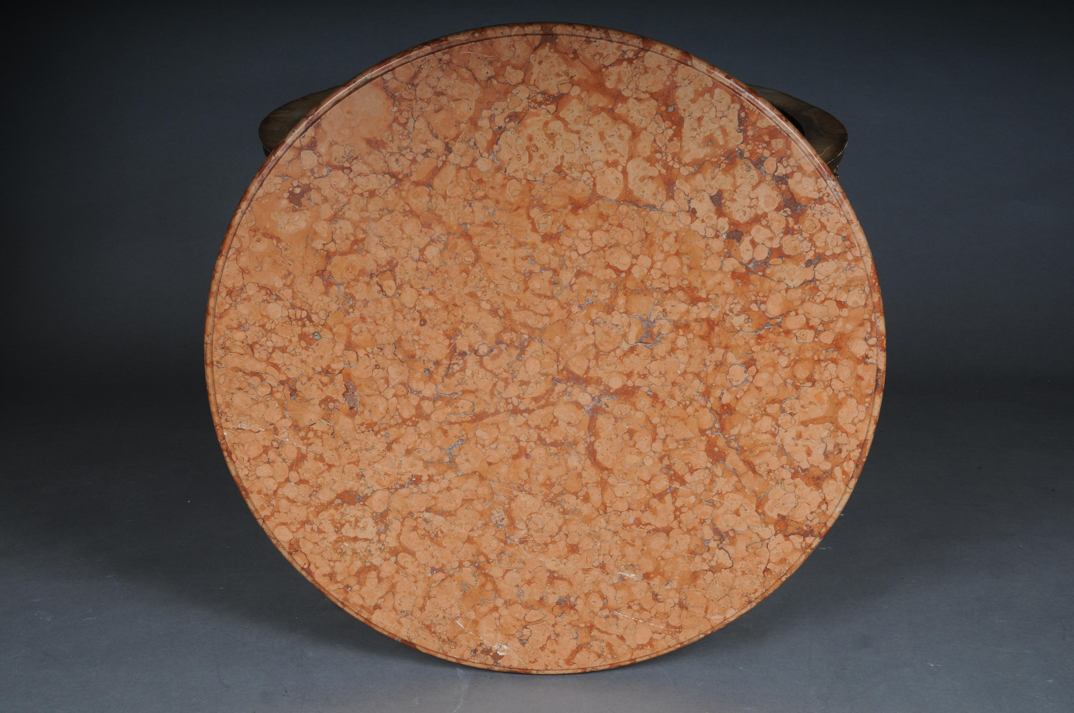 Ancienne table ronde de salon/café, Louis XV circa 1900. Or avec plateau en marbre en vente 7
