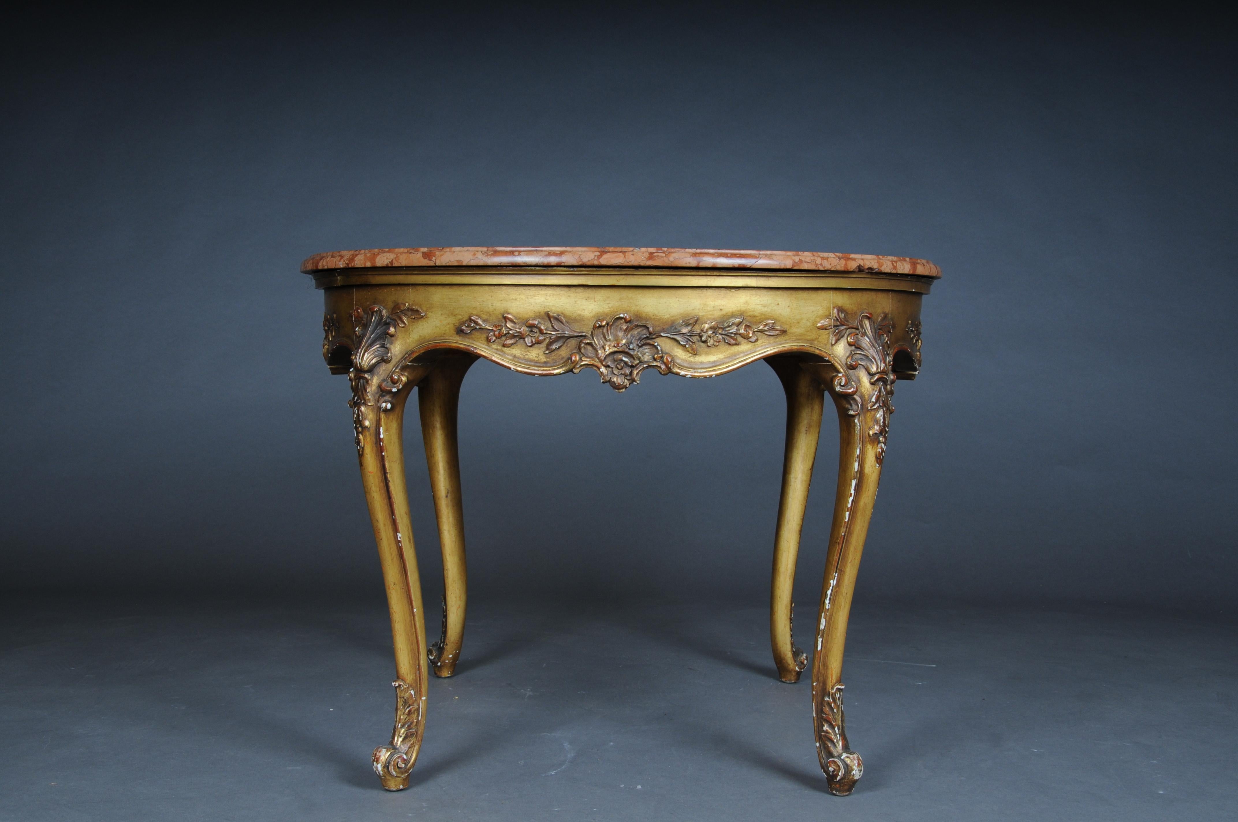Antiker runder Salon/Kaffeetisch, Louis XV um 1900. Gold mit Marmorplatte (Französisch) im Angebot