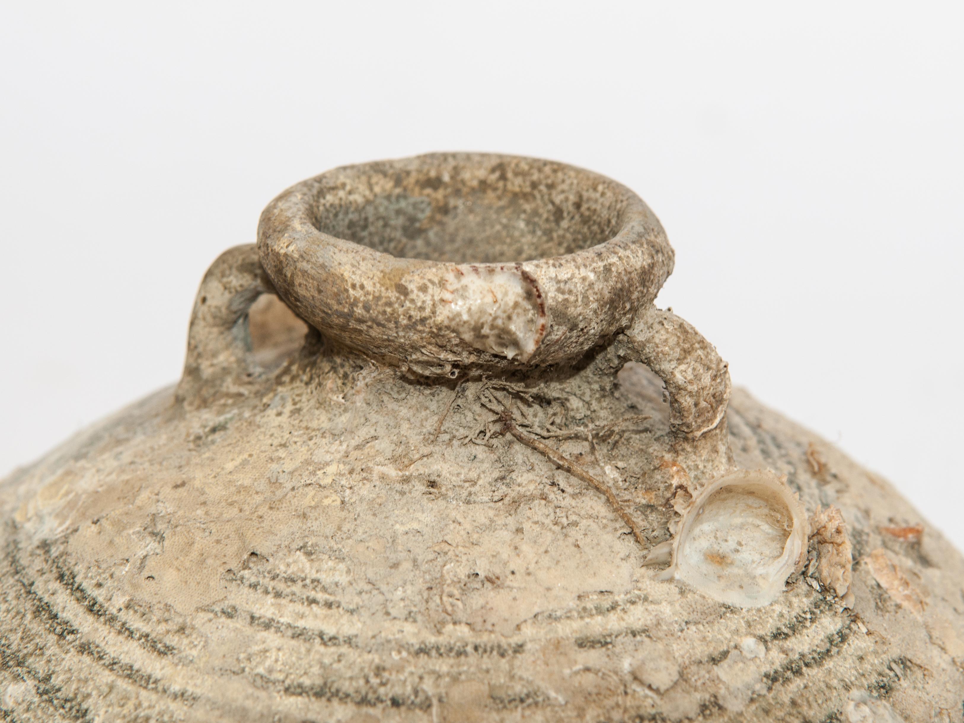 Antique Round Sawankhalok Jar, Sawankhalok, Thailand, 15th Century In Good Condition In Point Richmond, CA
