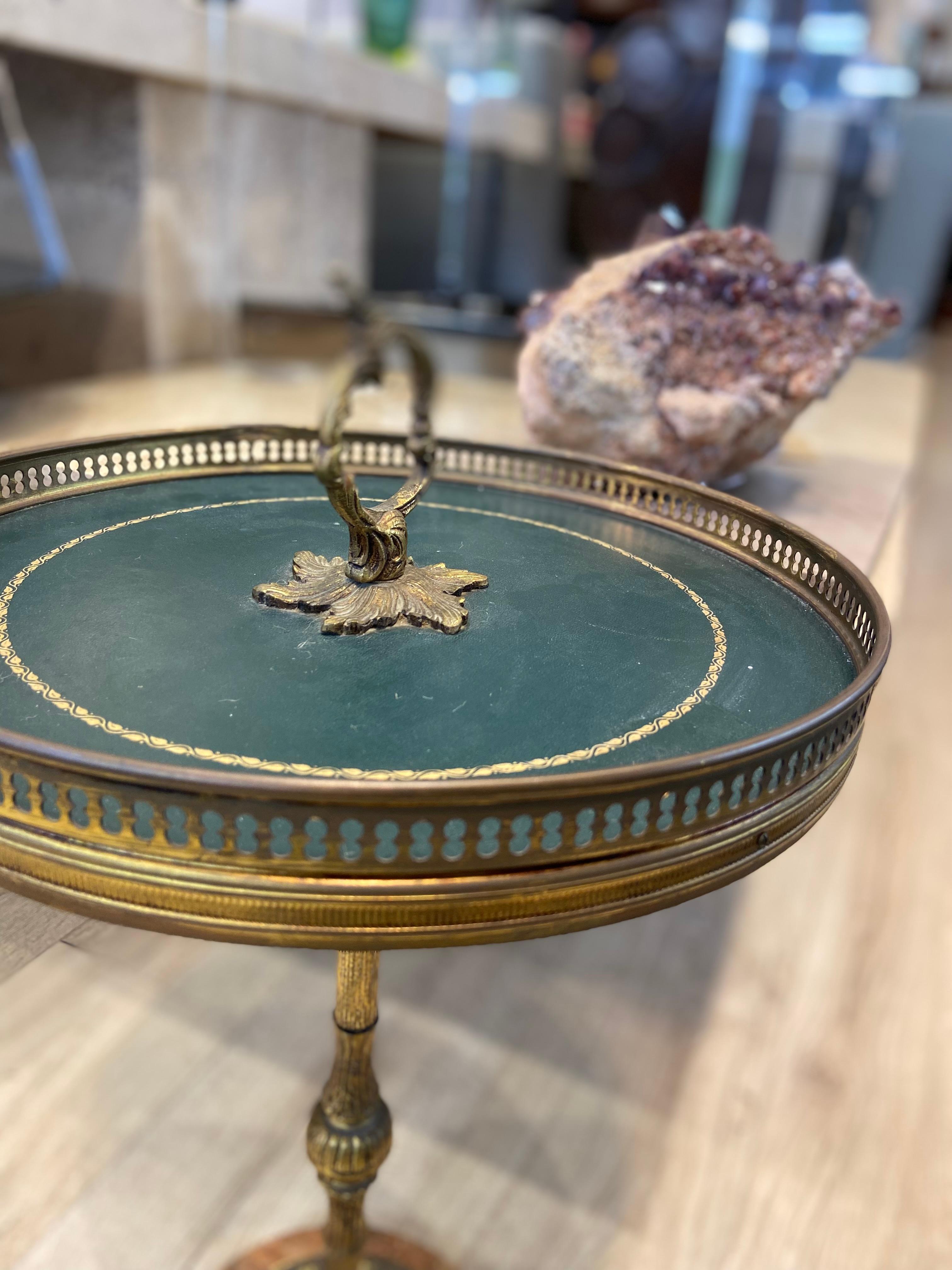 Antico supporto rotondo con ottone su supporto di marmo In condizioni buone in vendita a London, GB