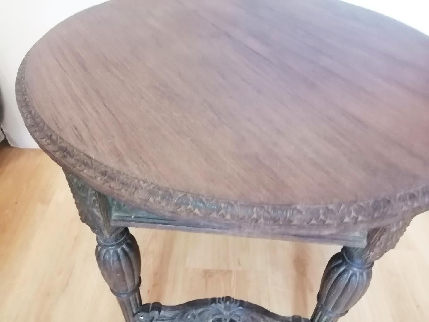 Antique Round Table Renaissance Revival 19th Century For Sale 1