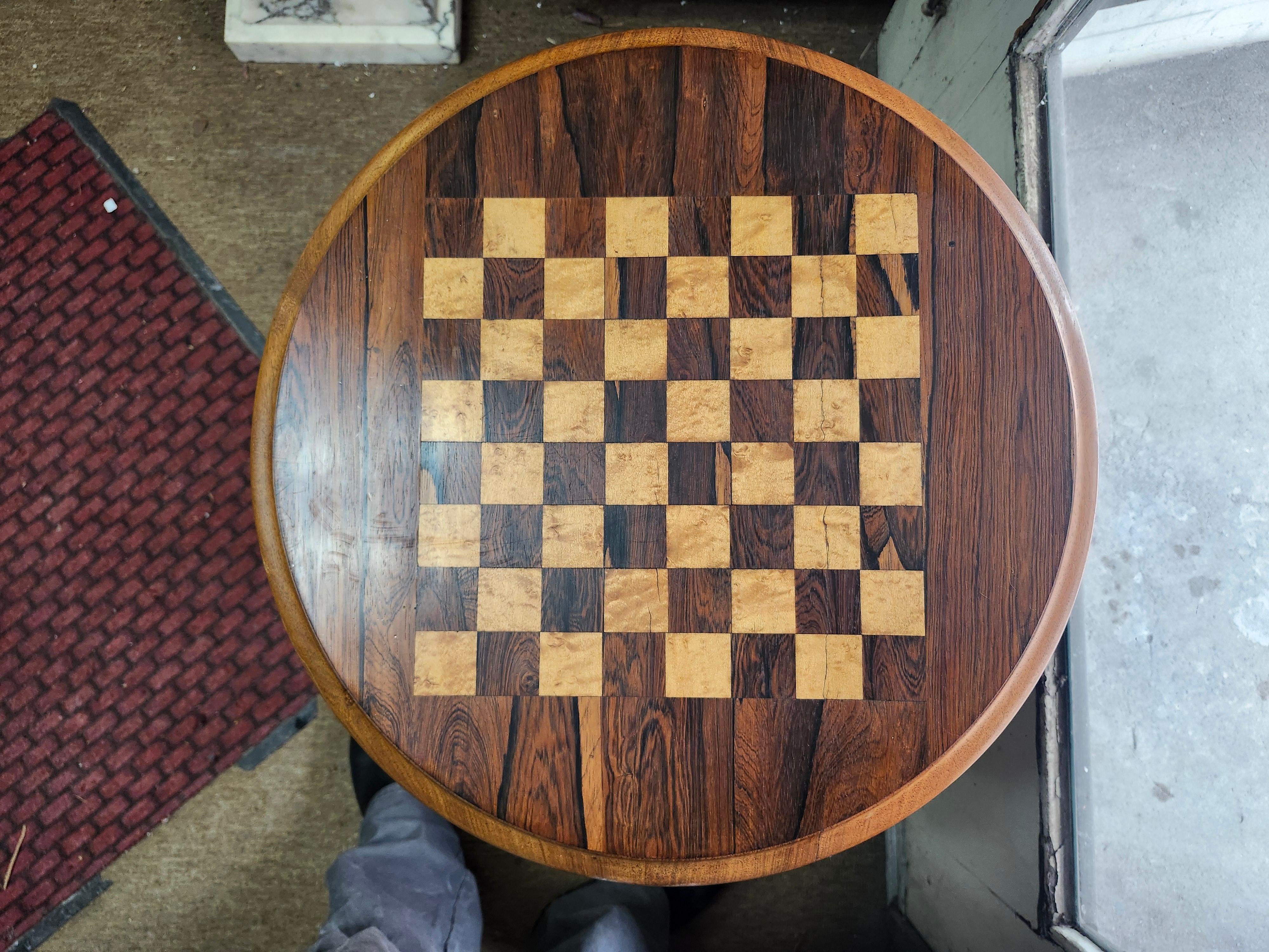 Antique Round With Barley Twist Column Rosewood Game Chess Table C1920 For Sale 4
