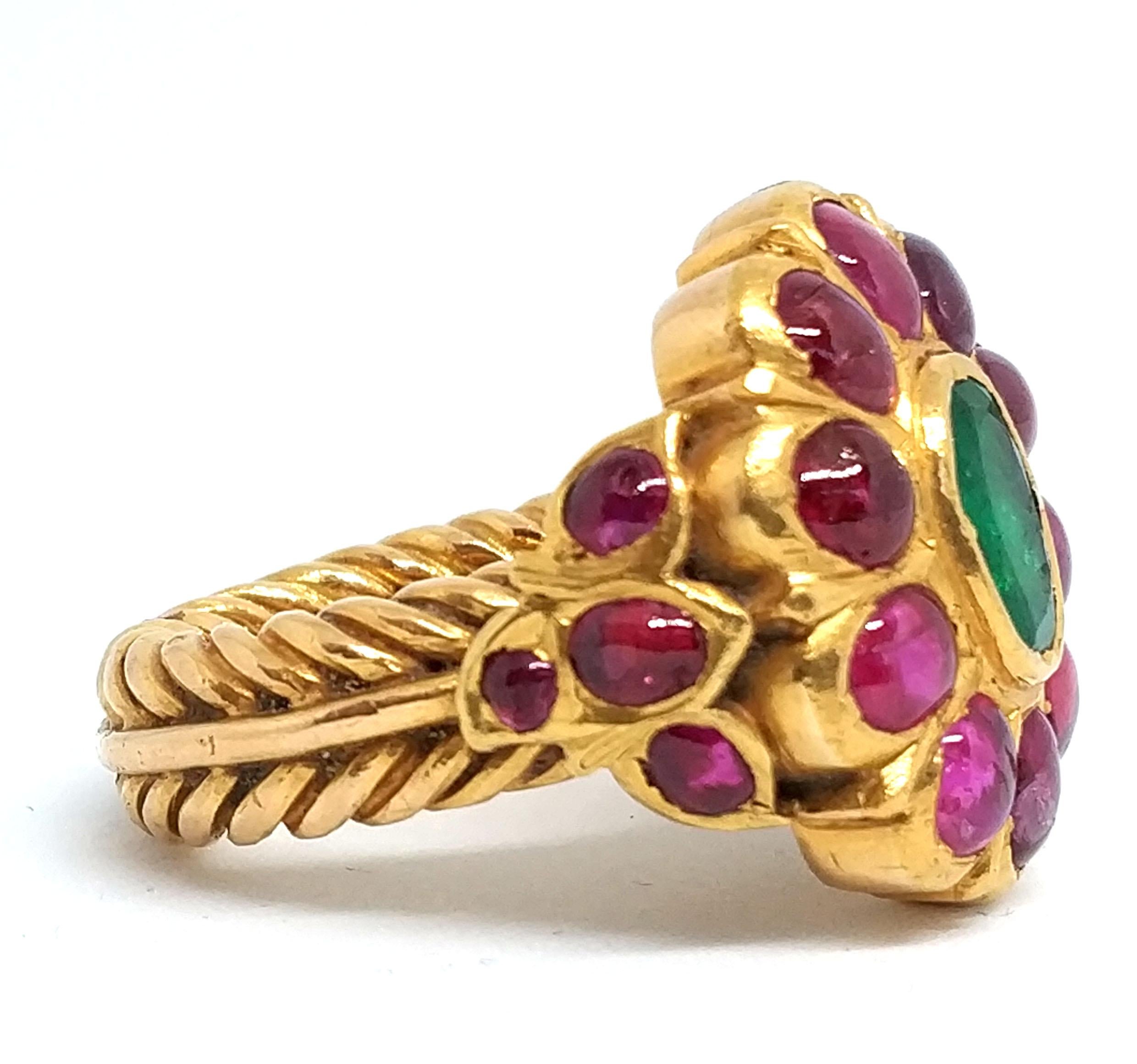Antique Royal 5.5 carat Ruby and 3 carat Emerald Ring in 23 Carat Gold For Sale 14