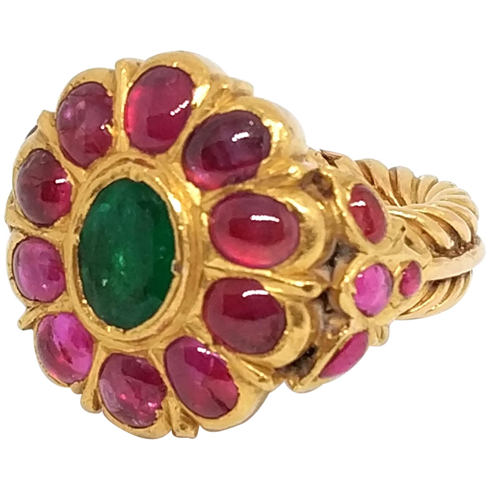 Antique Royal 5.5 carat Ruby and 3 carat Emerald Ring in 23 Carat Gold For Sale