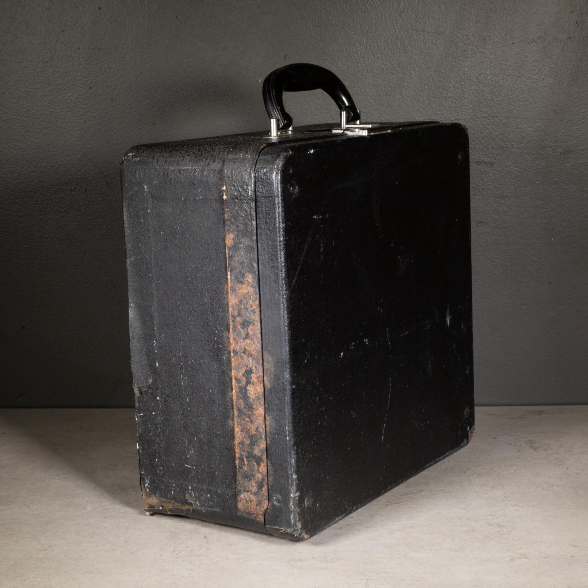 Antike Royal Aristocrat Schreibmaschine ca. 1939 im Angebot 3