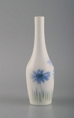 Vase ancien Art nouveau royal de Copenhague en porcelaine avec fleurs