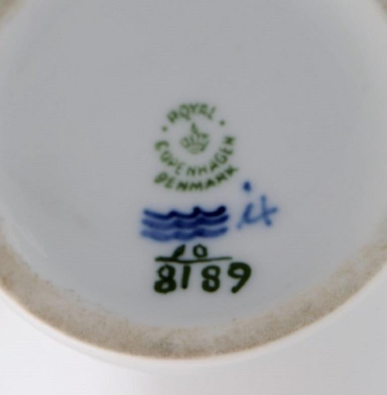 Cafetera trenzada Flor Azul Royal Copenhagen, Model No. 10/8189 siglo XX en venta