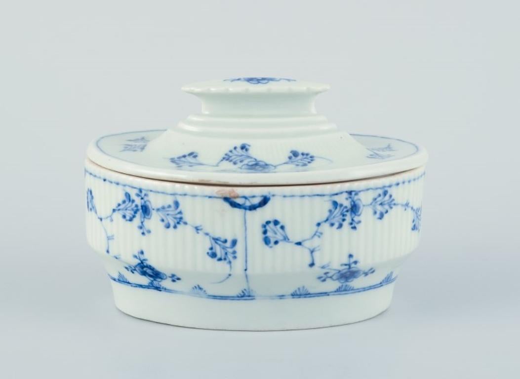 Antike Royal Copenhagen Blaue geriffelte Butterschale. Um 1820 (Dänisch) im Angebot