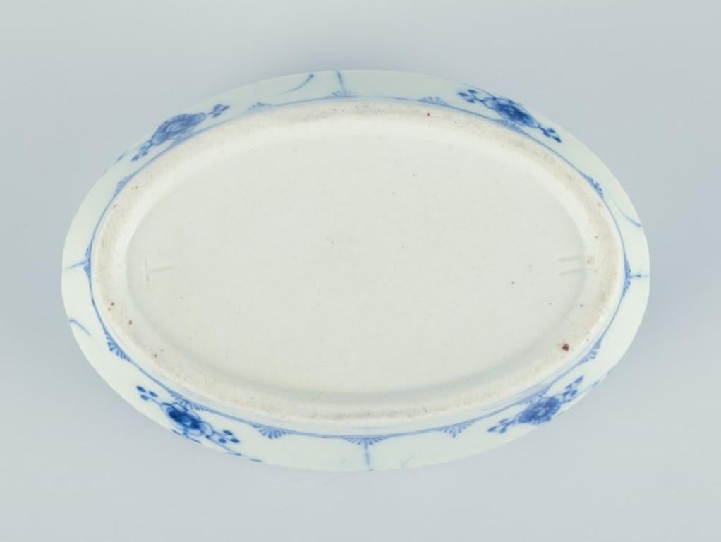 Antike Royal Copenhagen Blaue geriffelte Butterschale. Um 1820 im Angebot 1