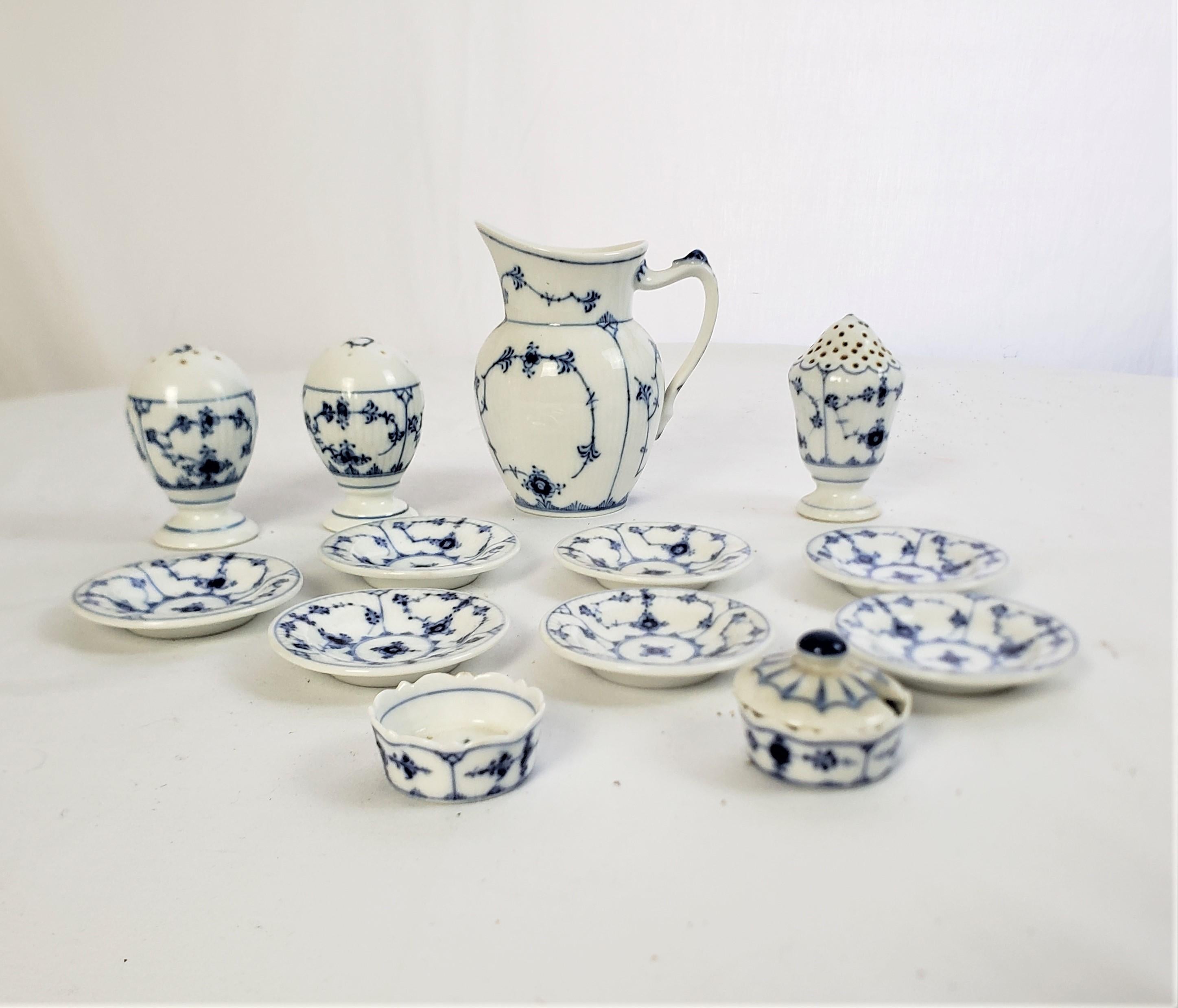 Porcelain Antique Royal Copenhagen Blue Fluted Half Lace Partial Dinner Service: 68 Pieces