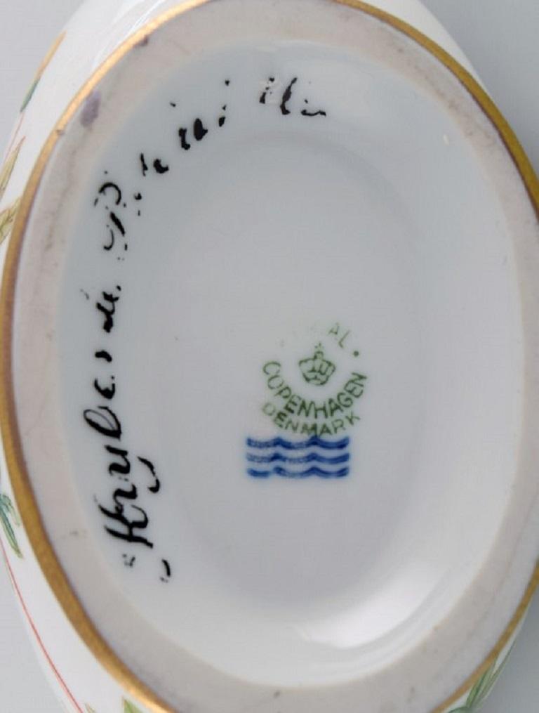 Antique Royal Copenhagen Flora Danica Sauce Jug in Hand-Painted Porcelain 2