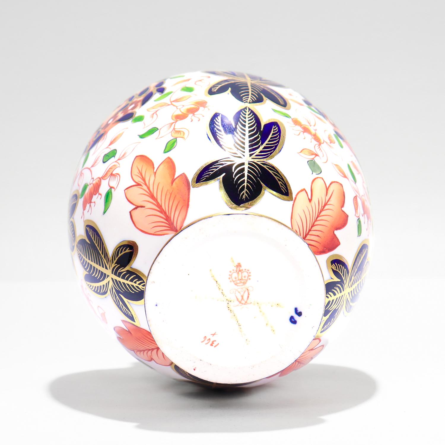 Antico vaso Imari di Crown Derby Modello n. 1366 in vendita 5