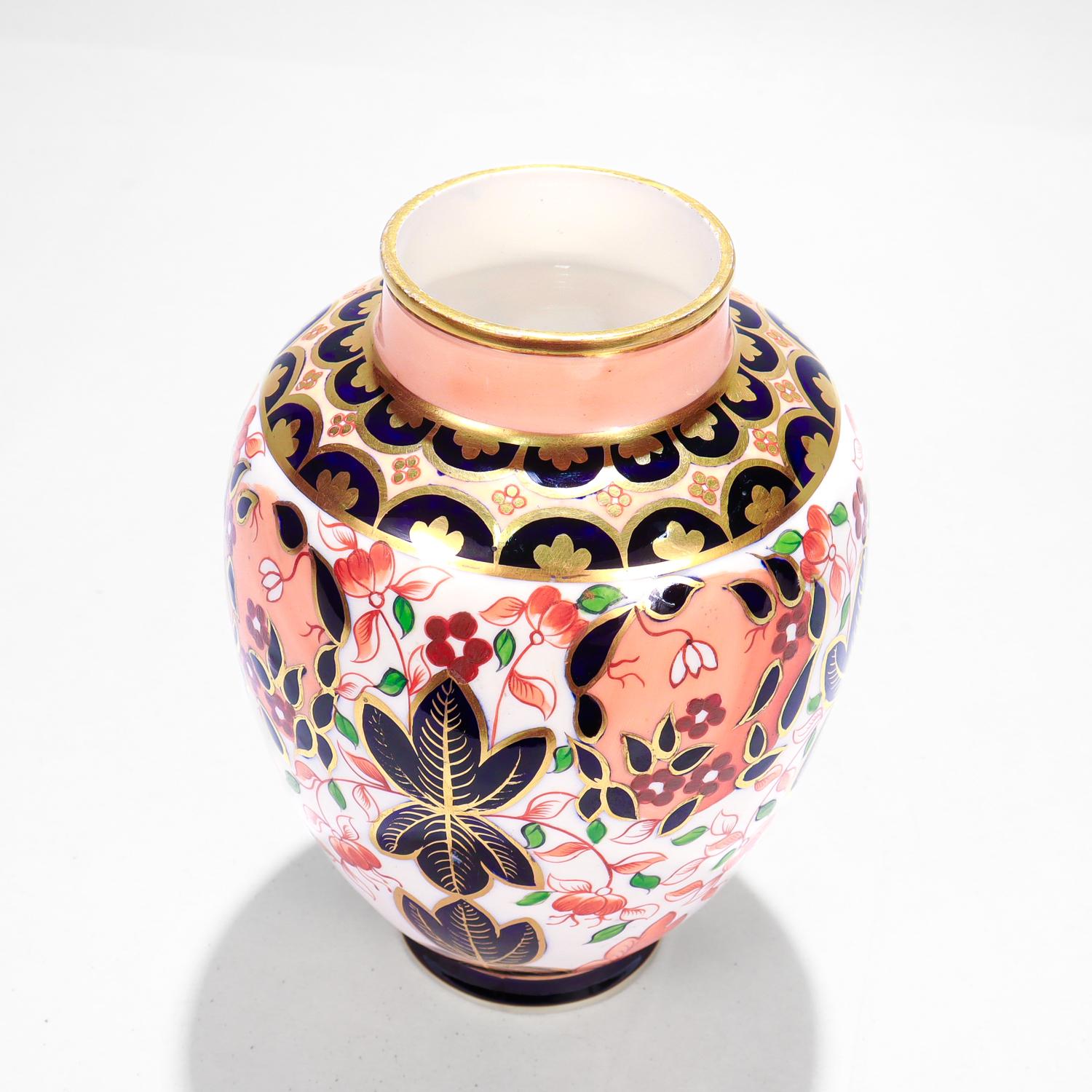 Antico vaso Imari di Crown Derby Modello n. 1366 in vendita 1