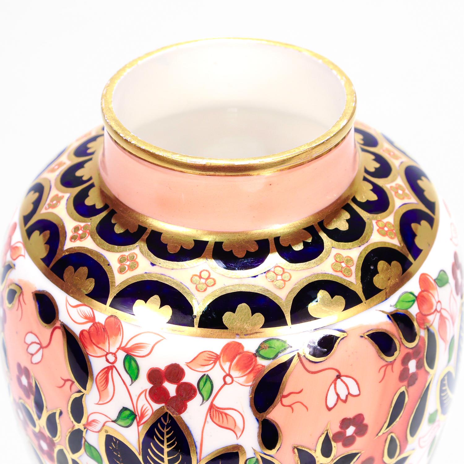Antico vaso Imari di Crown Derby Modello n. 1366 in vendita 2