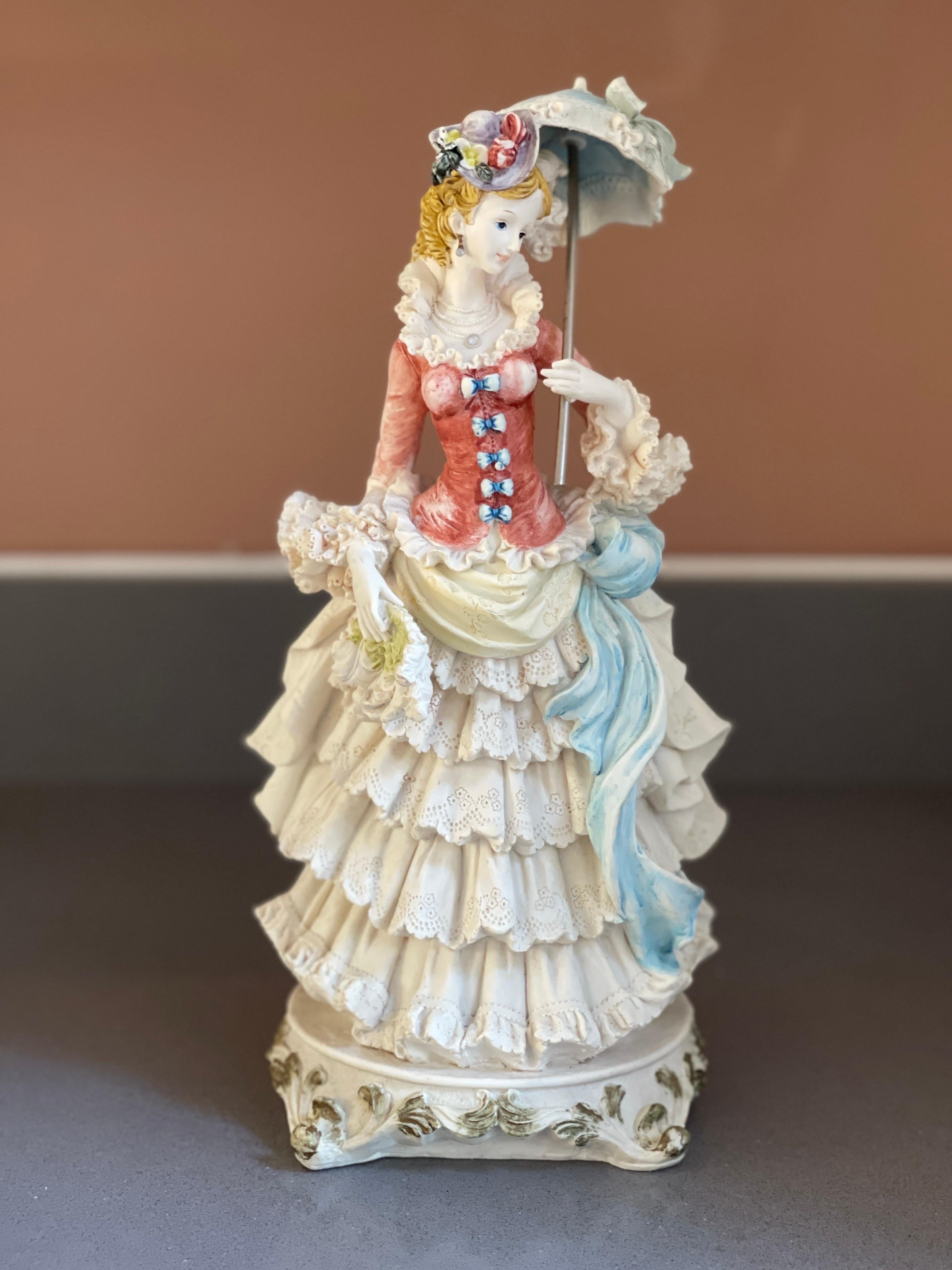 British Antique Royal Doulton Figurine Sculpture, Beautiful Woman Office  or Home Décor For Sale