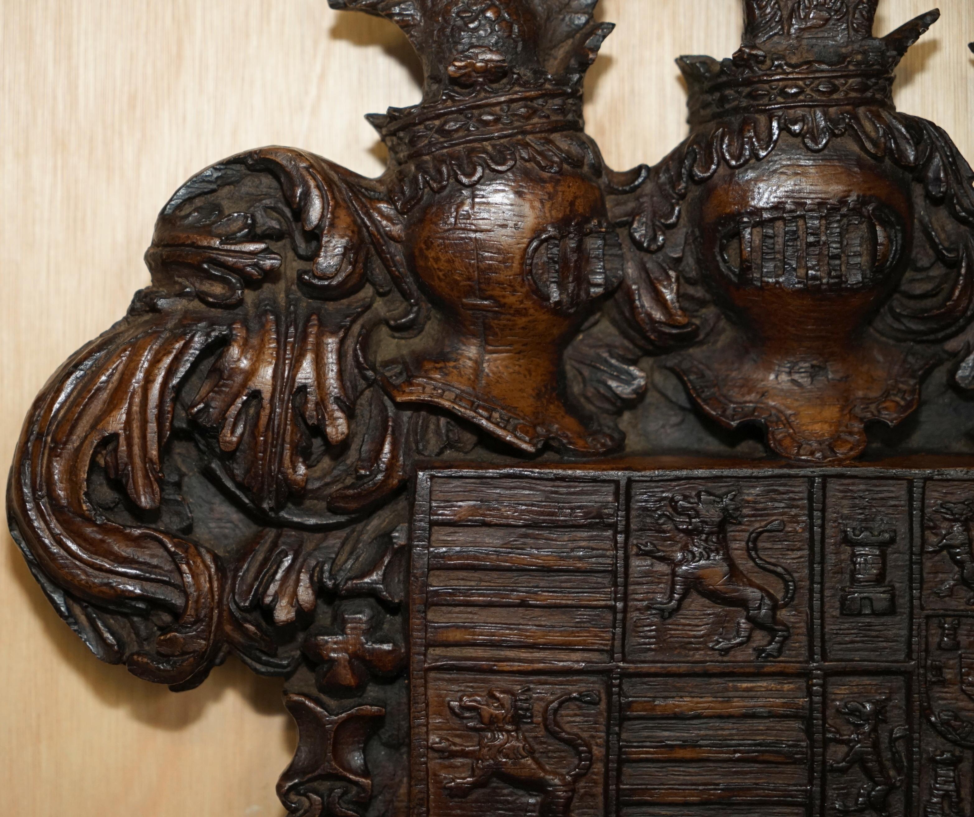 Victorian ANTIQUE ROYAL HAND CARVED ENGLISH OAK ARMORIAL COAT OF ARMS CROWNS EAGLEs For Sale