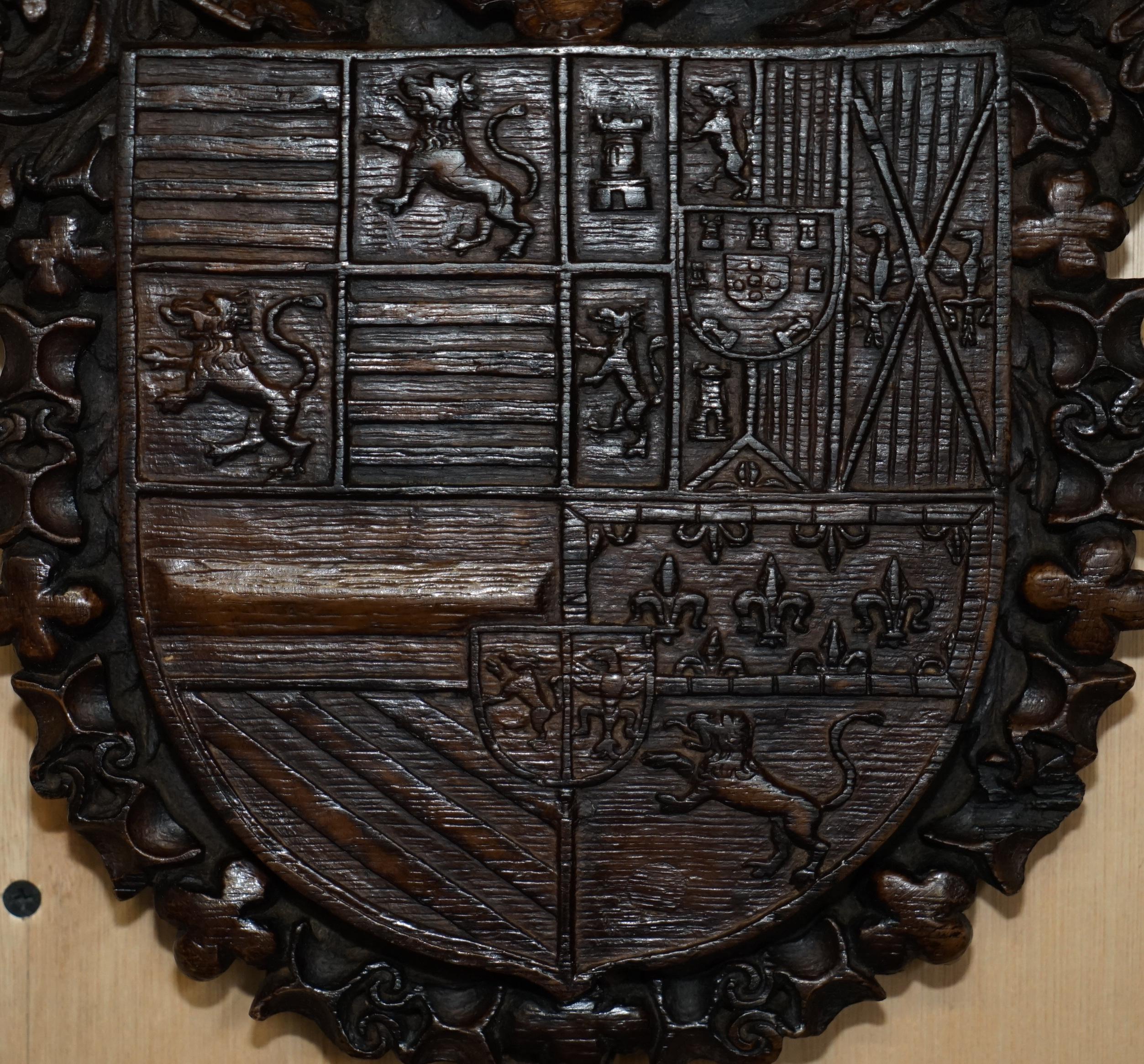 ANTIQUE ROYAL HAND CARVED ENGLISH OAK ARMORIAL COAT OF ARMS CROWNS EAGLEs For Sale 2