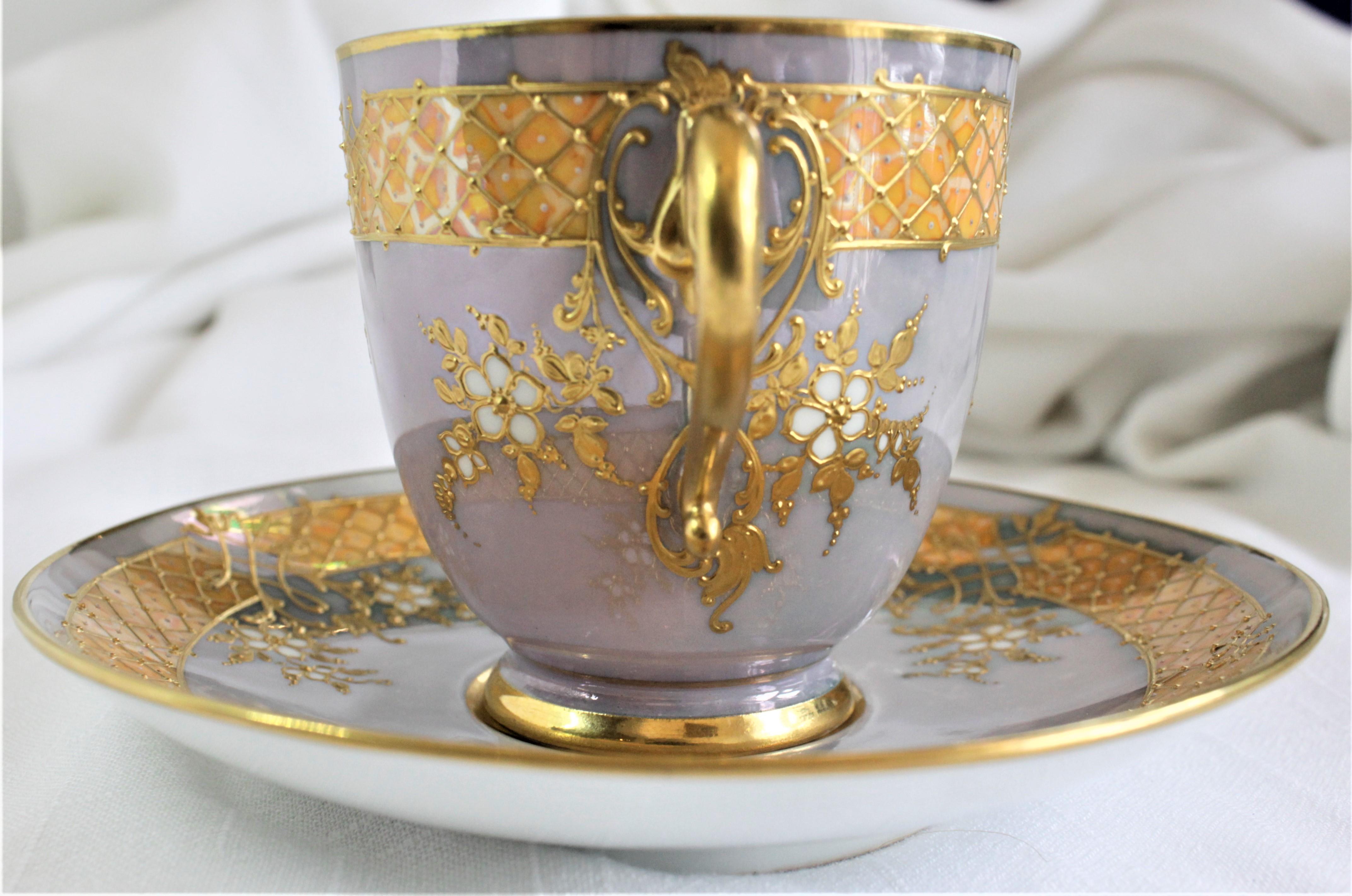 Antike Royal KPM Handgemaltes Portrait Teetasse & Untertasse mit schweren vergoldeten Akzenten (Porzellan)