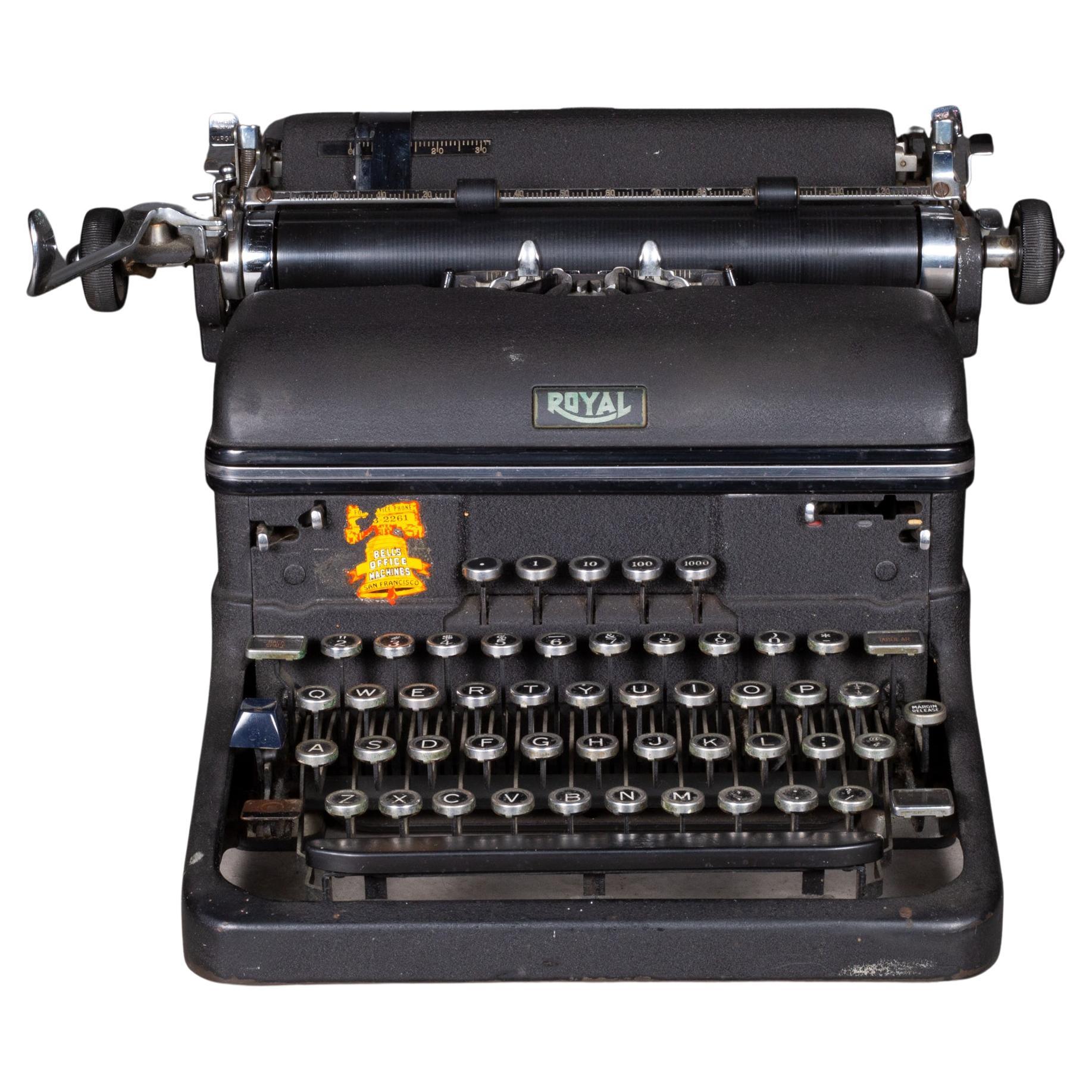 Antique Royal "Magic Margin" Typewriter, circa 1940