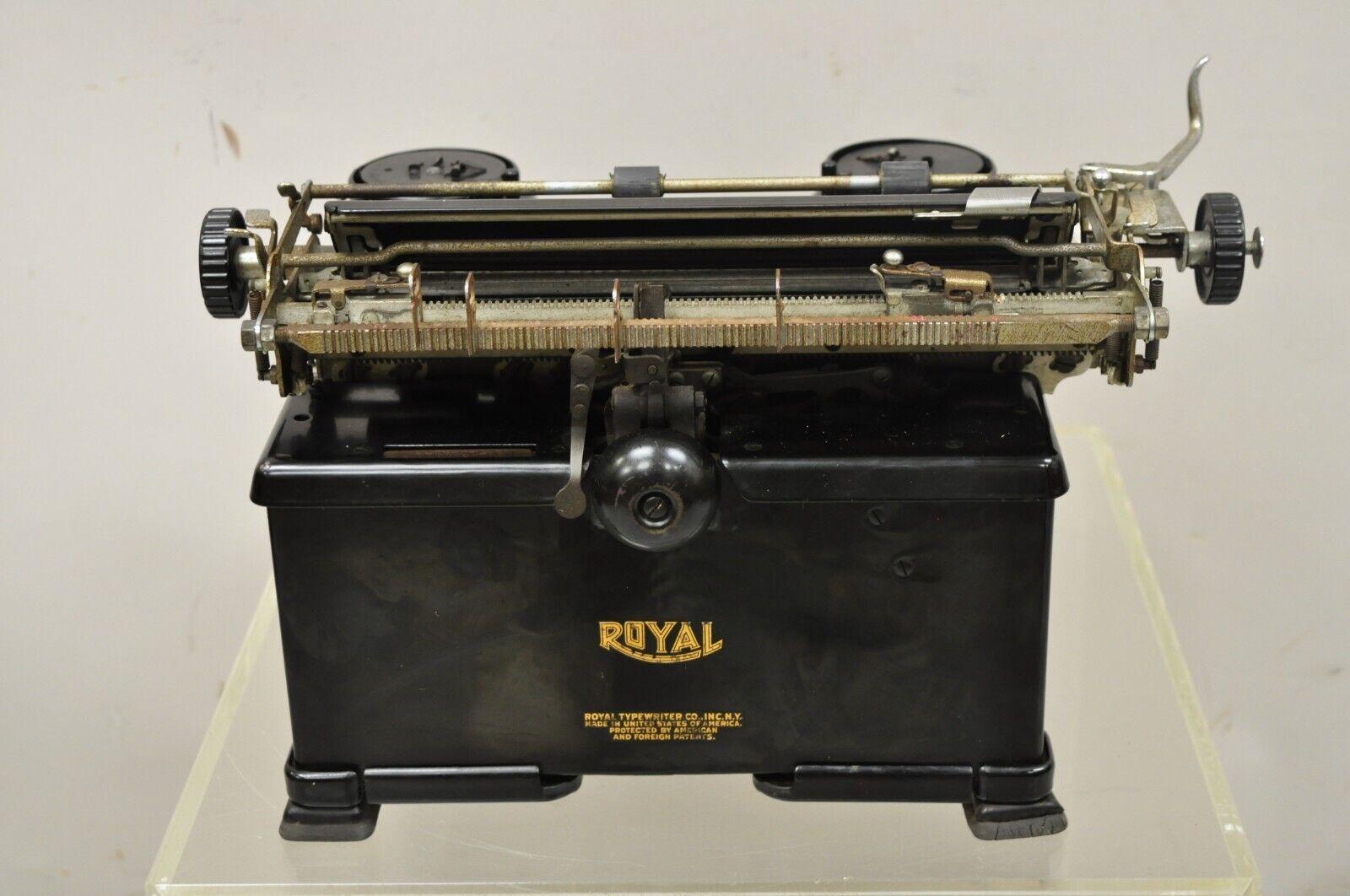 Antique Royal Model 10 Manual Typewriter 1930s Vintage Beveled Glass 1