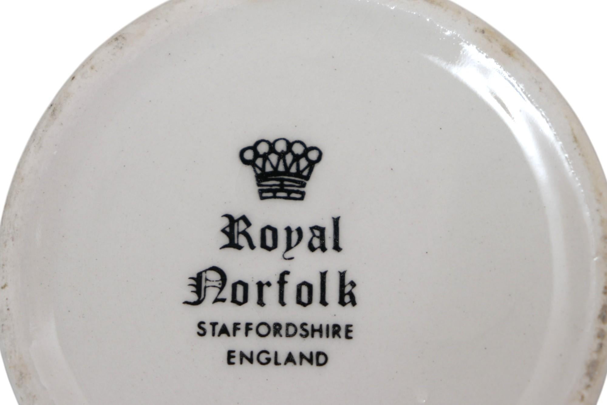 Antique Royal Norfolk Lidded Sugar Bowls with Spoons In Good Condition For Sale In Bradenton, FL
