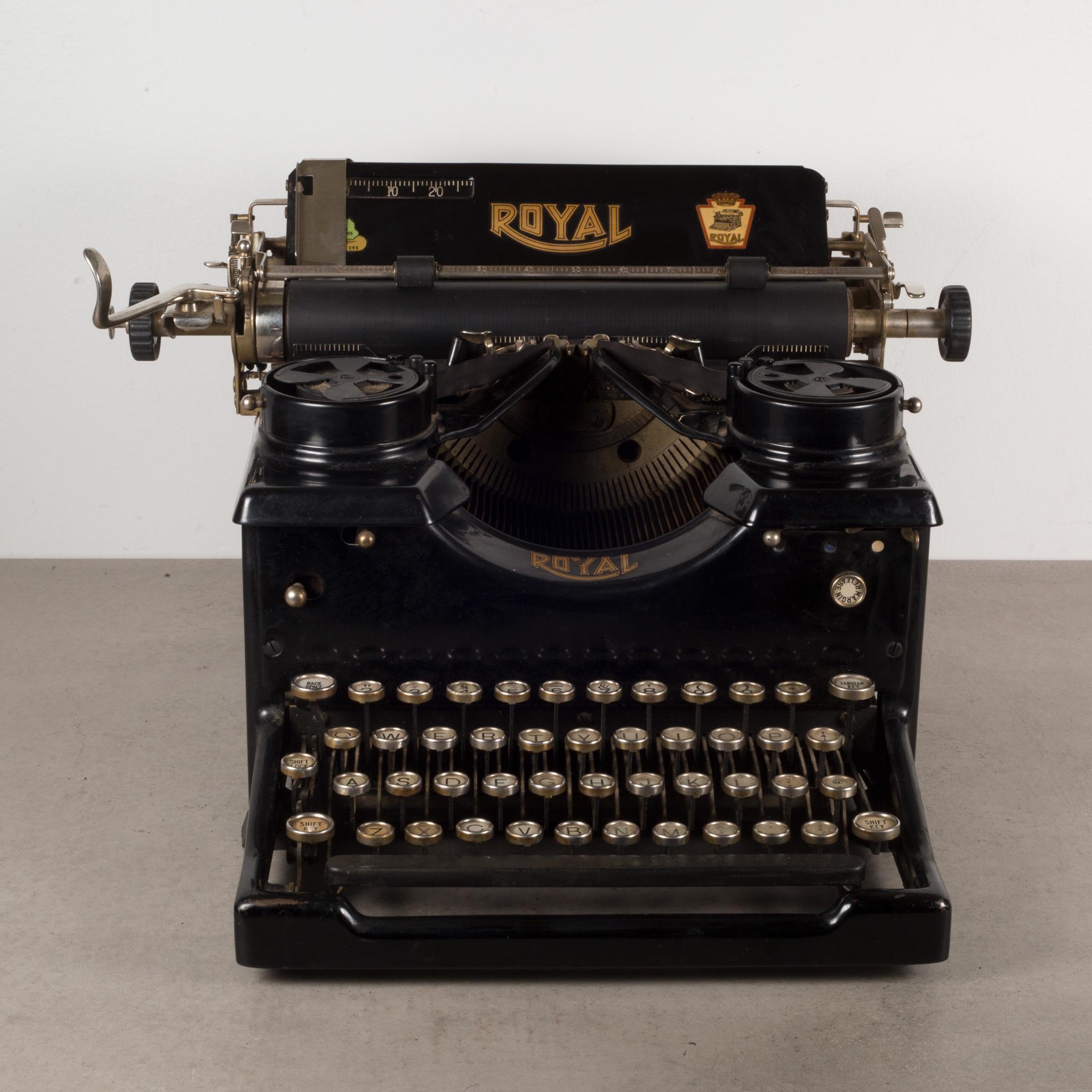 ABOUT

An antique Royal Standard No.5 typewriter with glass panels on each side. Nickel keys with black and white letters. This typewriter has smooth typing and the space bar function well. The carriage functions properly. Ribbon needs