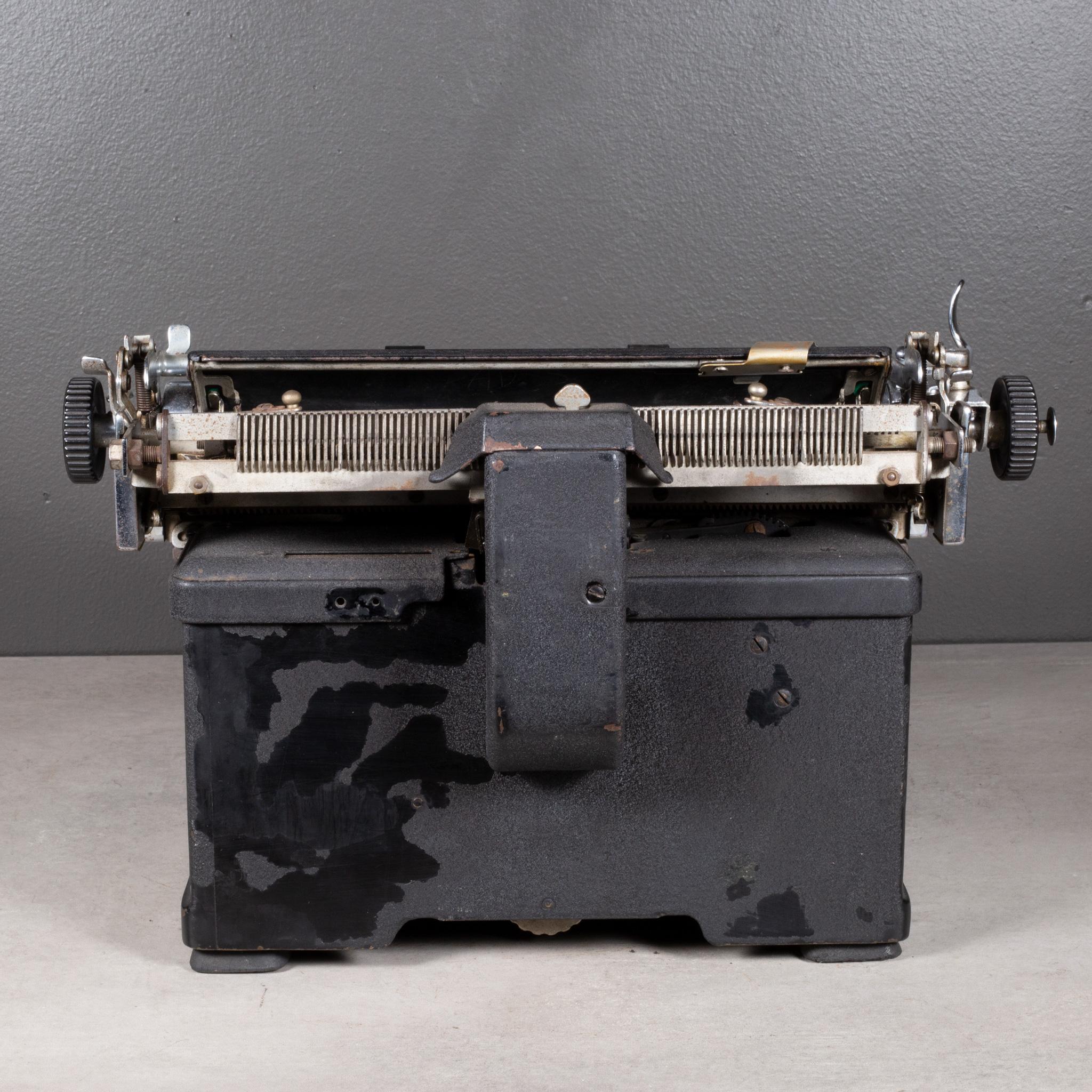 royal antique typewriter