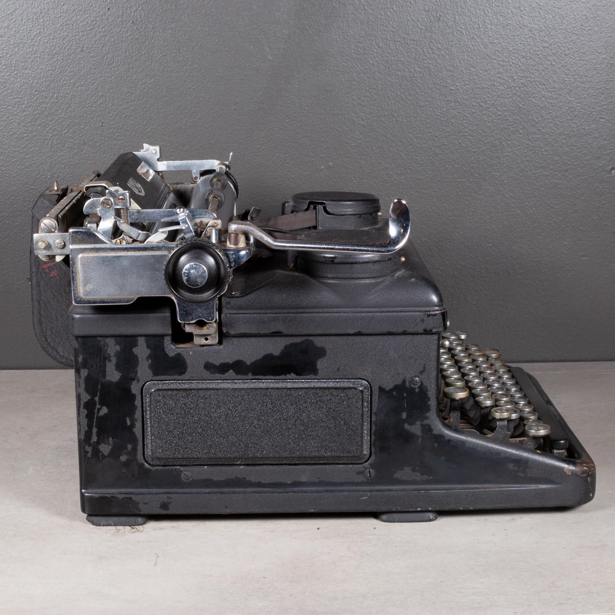 royal typewriter vintage