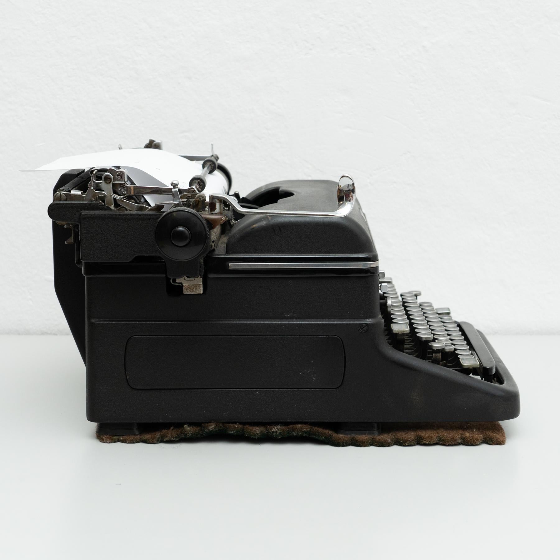 1920s typewriter