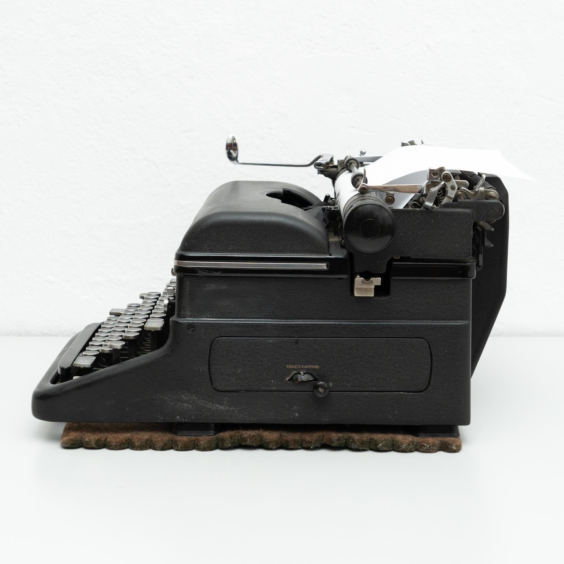 Metal Antique Royal Typewriter Machine, circa 1920