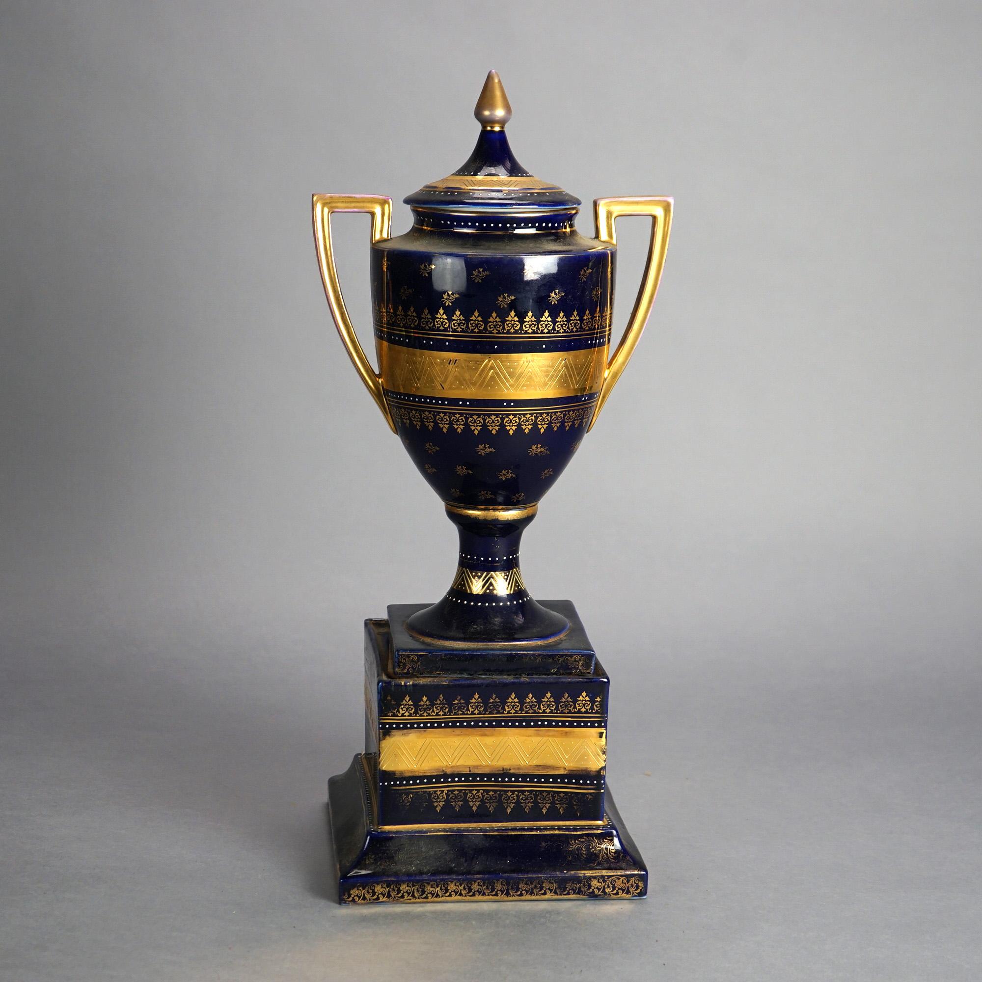 Antique Royal Vienna Cobalt & Gilt Porcelain Urn & Ped with Courting Scene C1890 In Good Condition For Sale In Big Flats, NY