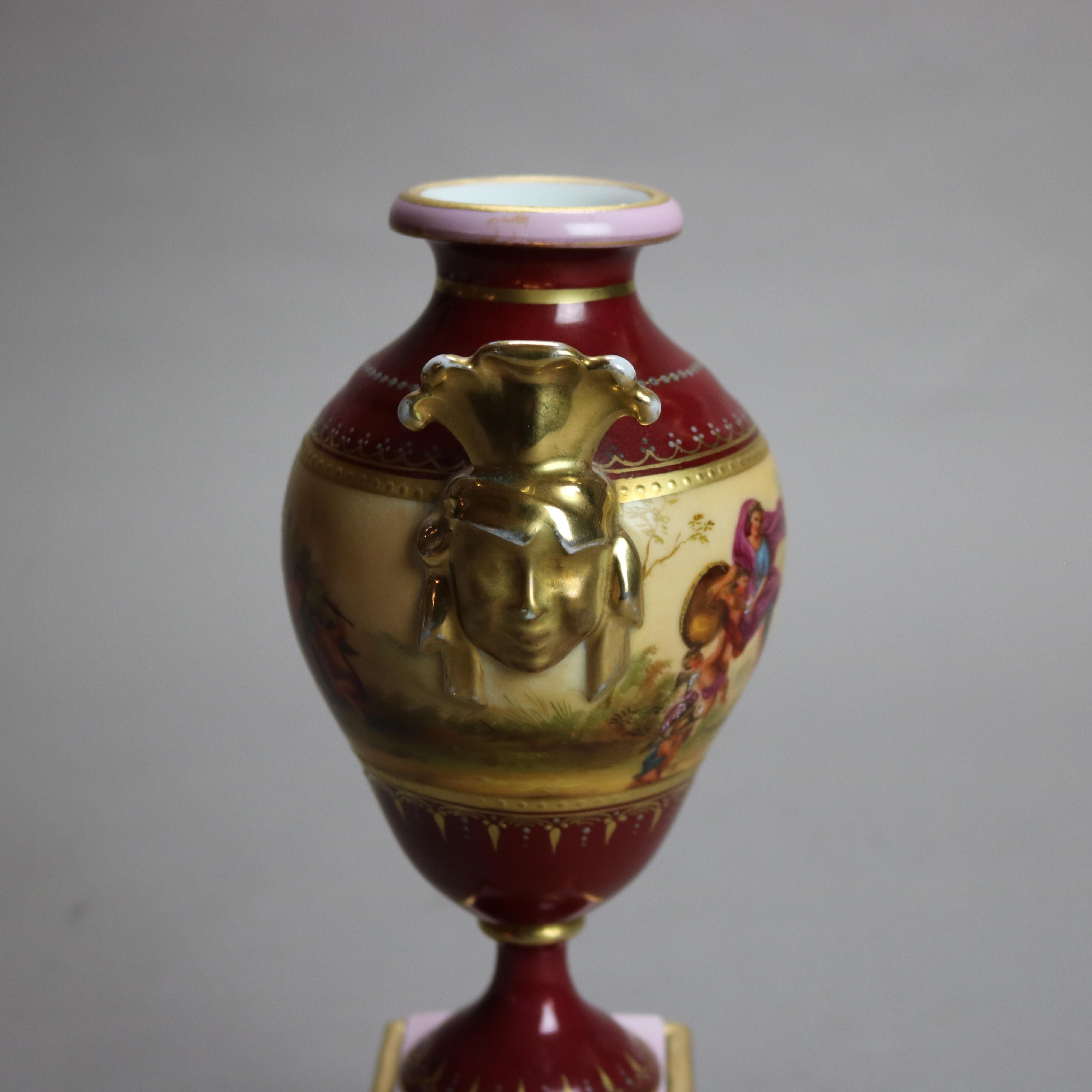 Antigua urna de porcelana pintada a mano y dorada Royal Vienna Porcelain C1890 siglo XIX