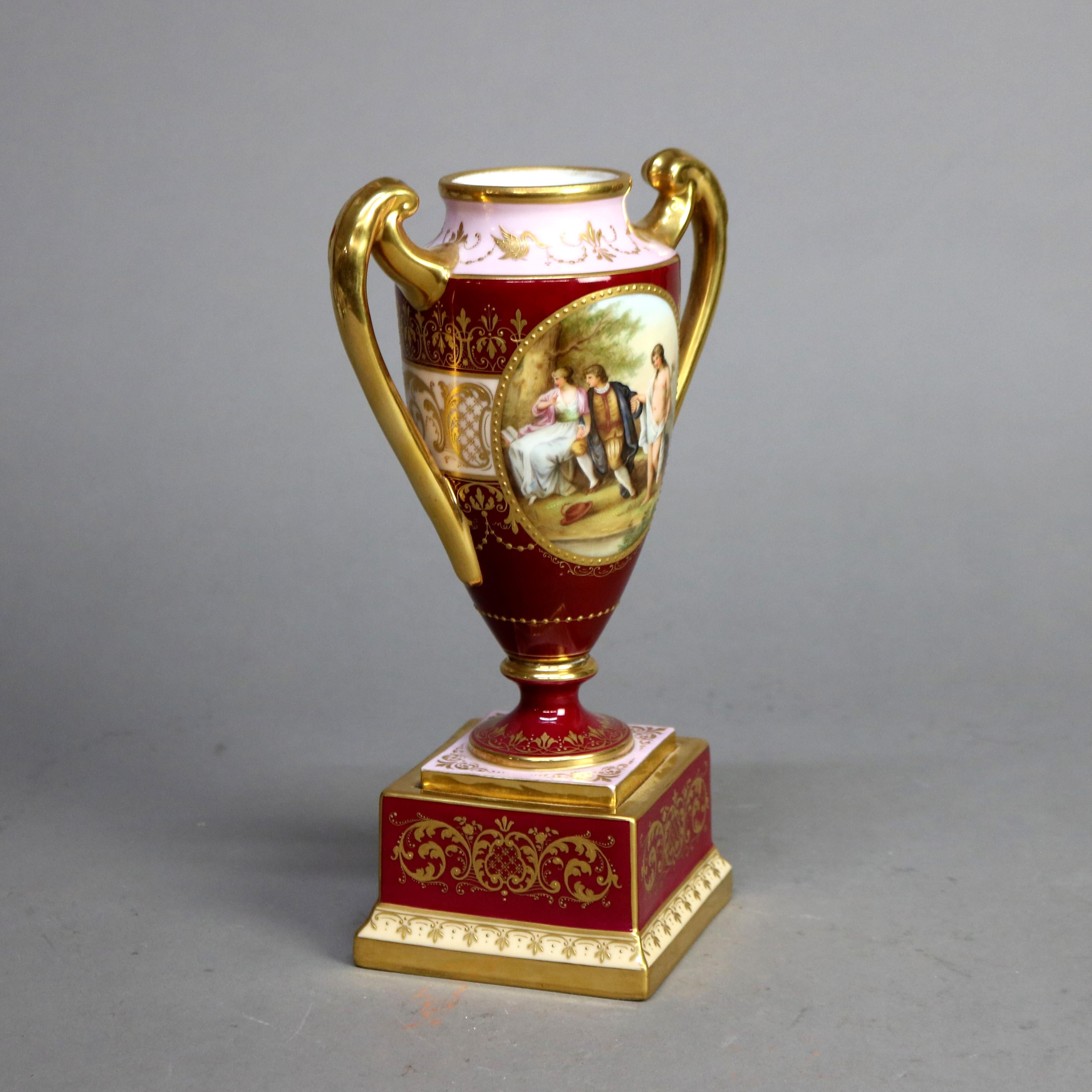 Antica urna in porcellana Royal Vienna Porcelain dipinta a mano e dorata con genere, firmata, C1890 3