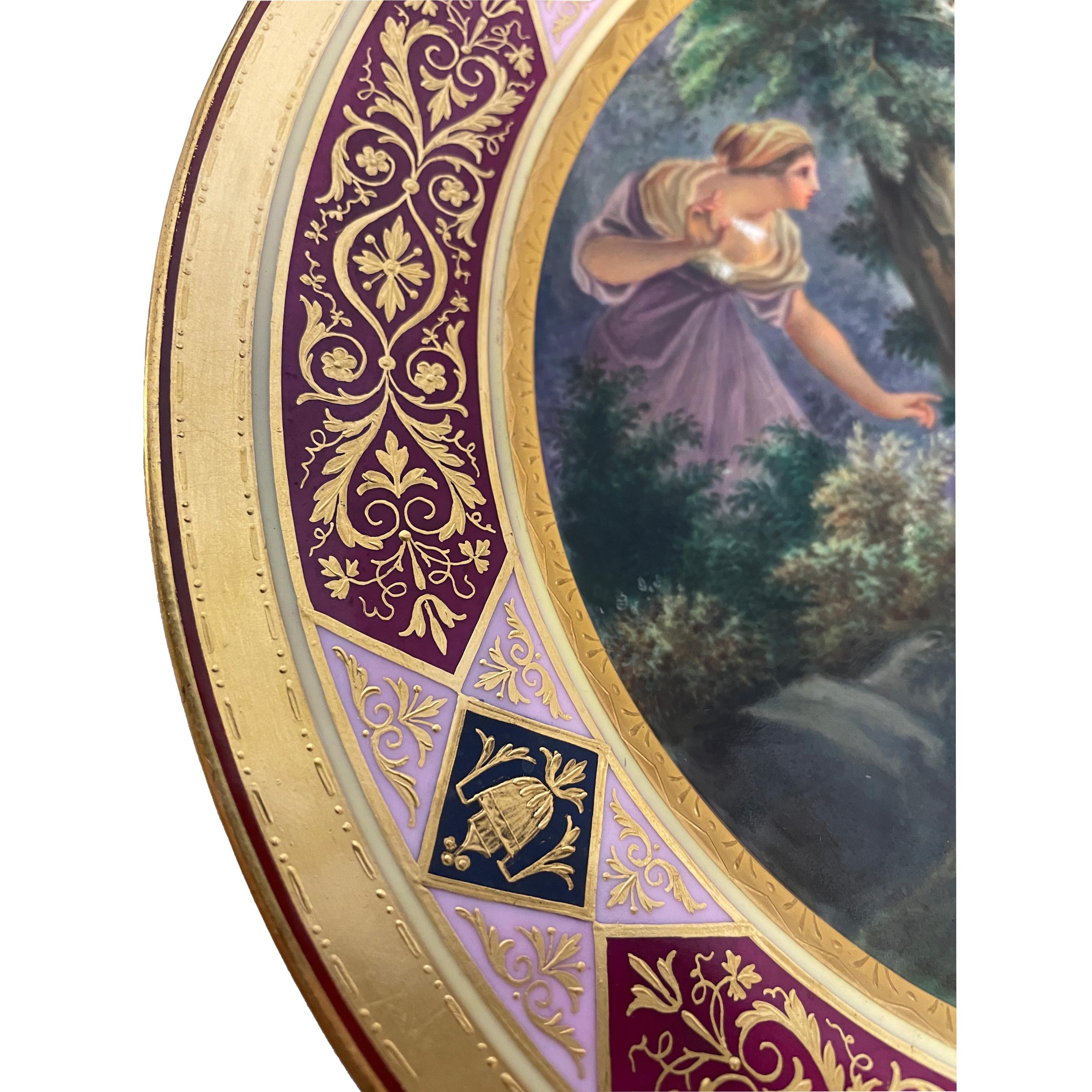 Porcelaine Ancienne plaque de cabinet en porcelaine royale de Vienne peinte à la main, déesse grecque Daphne en vente