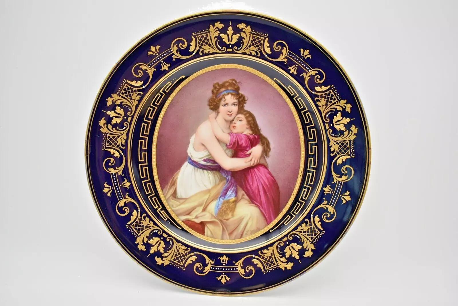 Antique Royal Vienna 'Mother & Child Embrace' Plate Painted by S. Stanley In Excellent Condition For Sale In London, GB