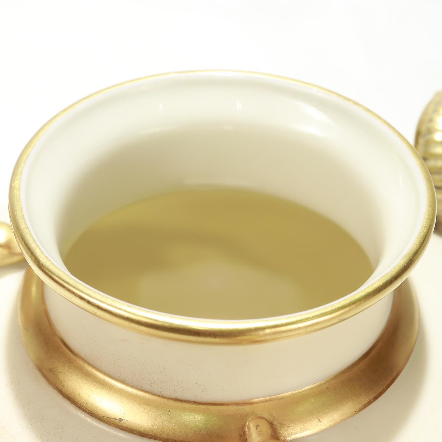 Antico vaso con gufo in porcellana dorata del periodo estetico di Royal Worcester con manico a serpente in vendita 3