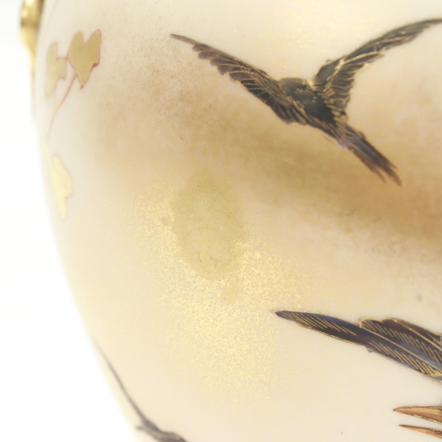 Antico vaso con gufo in porcellana dorata del periodo estetico di Royal Worcester con manico a serpente in vendita 9