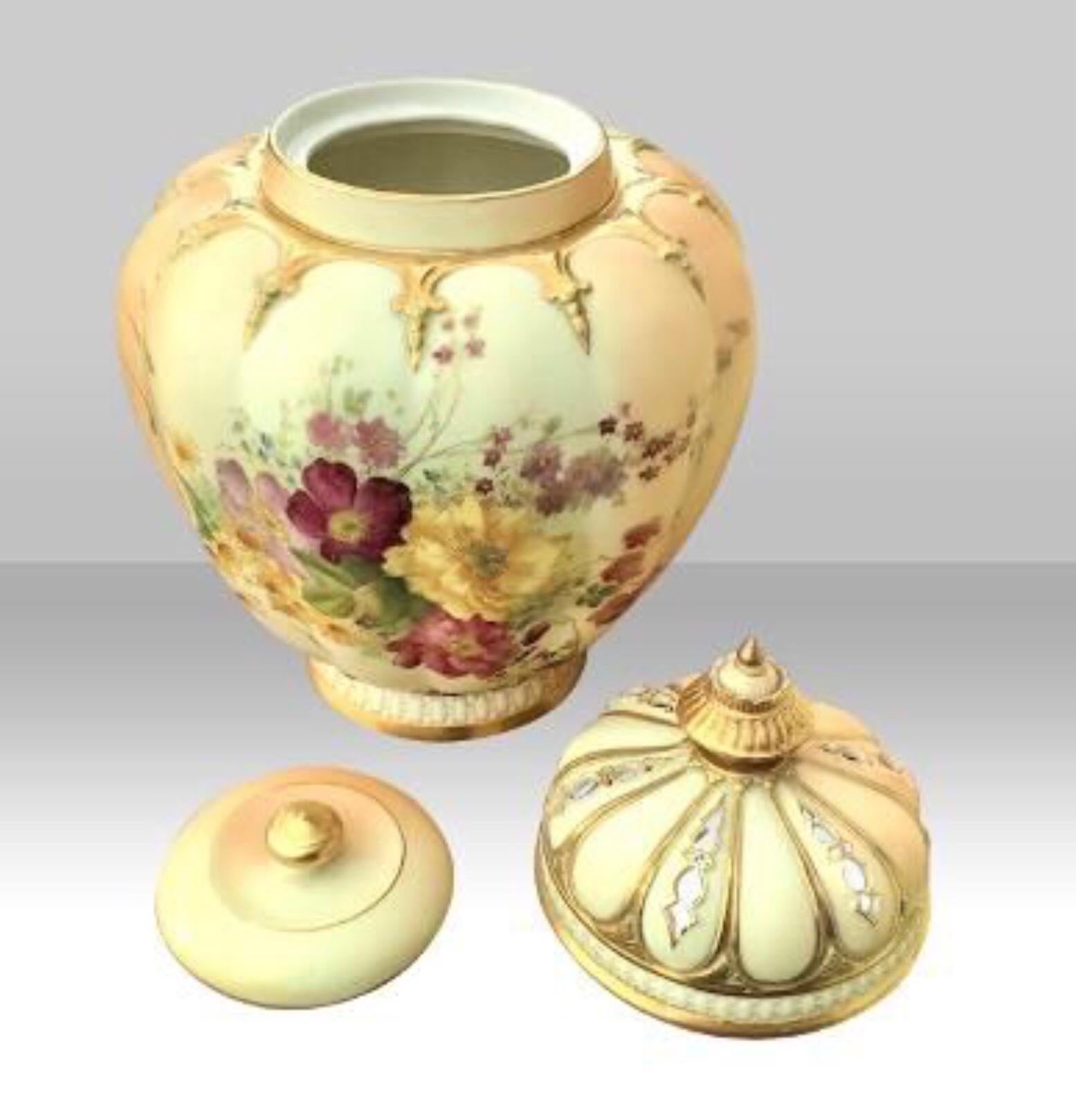 Rococo Antique Royal Worcester Blush Ivory Pot Pourri Vase For Sale