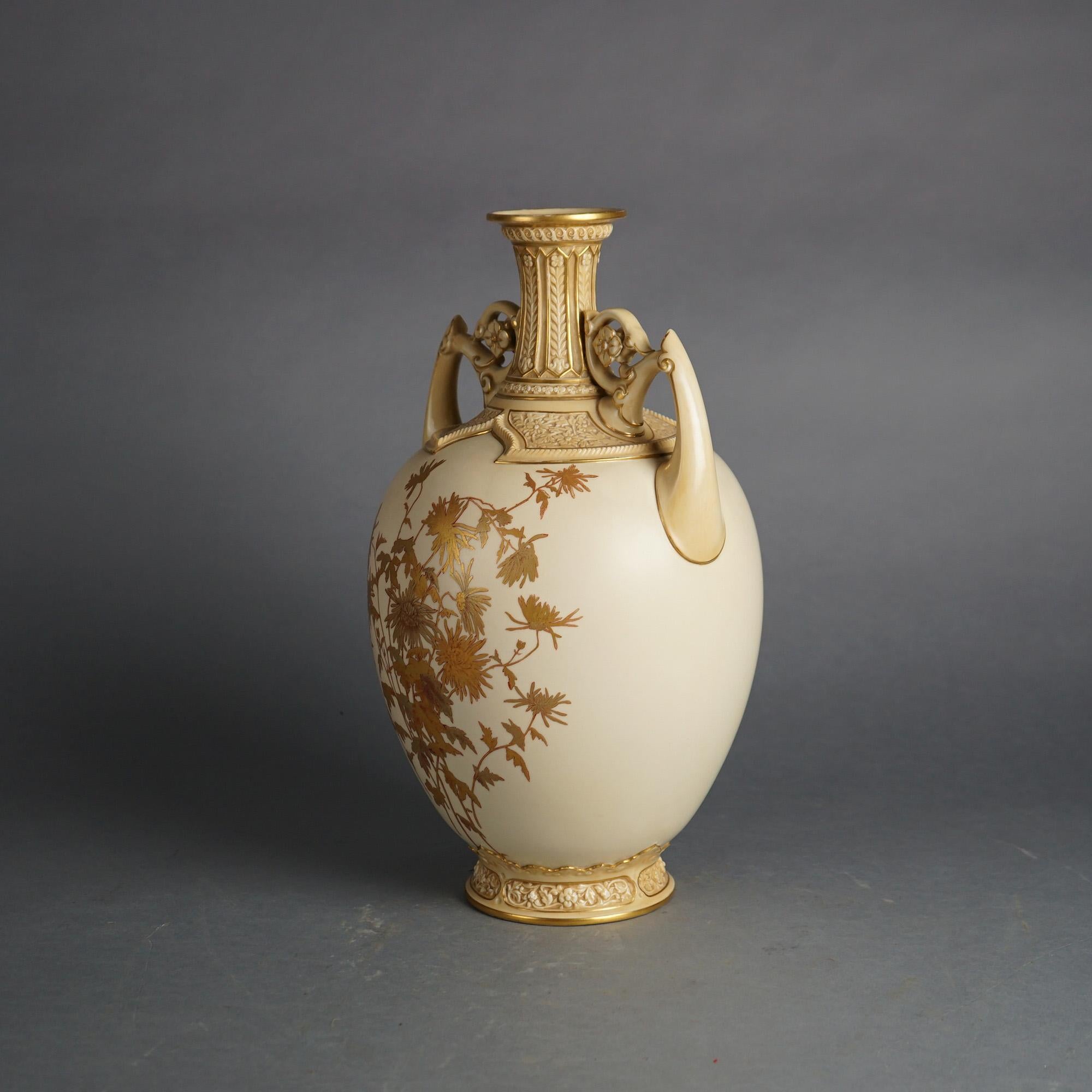 Vase ancien Royal Worcester peint et doré à la main à motifs floraux, vers 1890 en vente 1