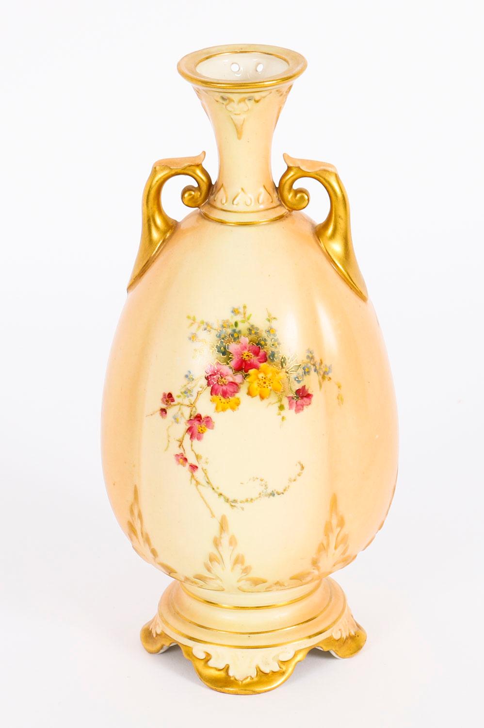 English Antique Royal Worcester Ovoid Porcelain Vase 20th Century For Sale