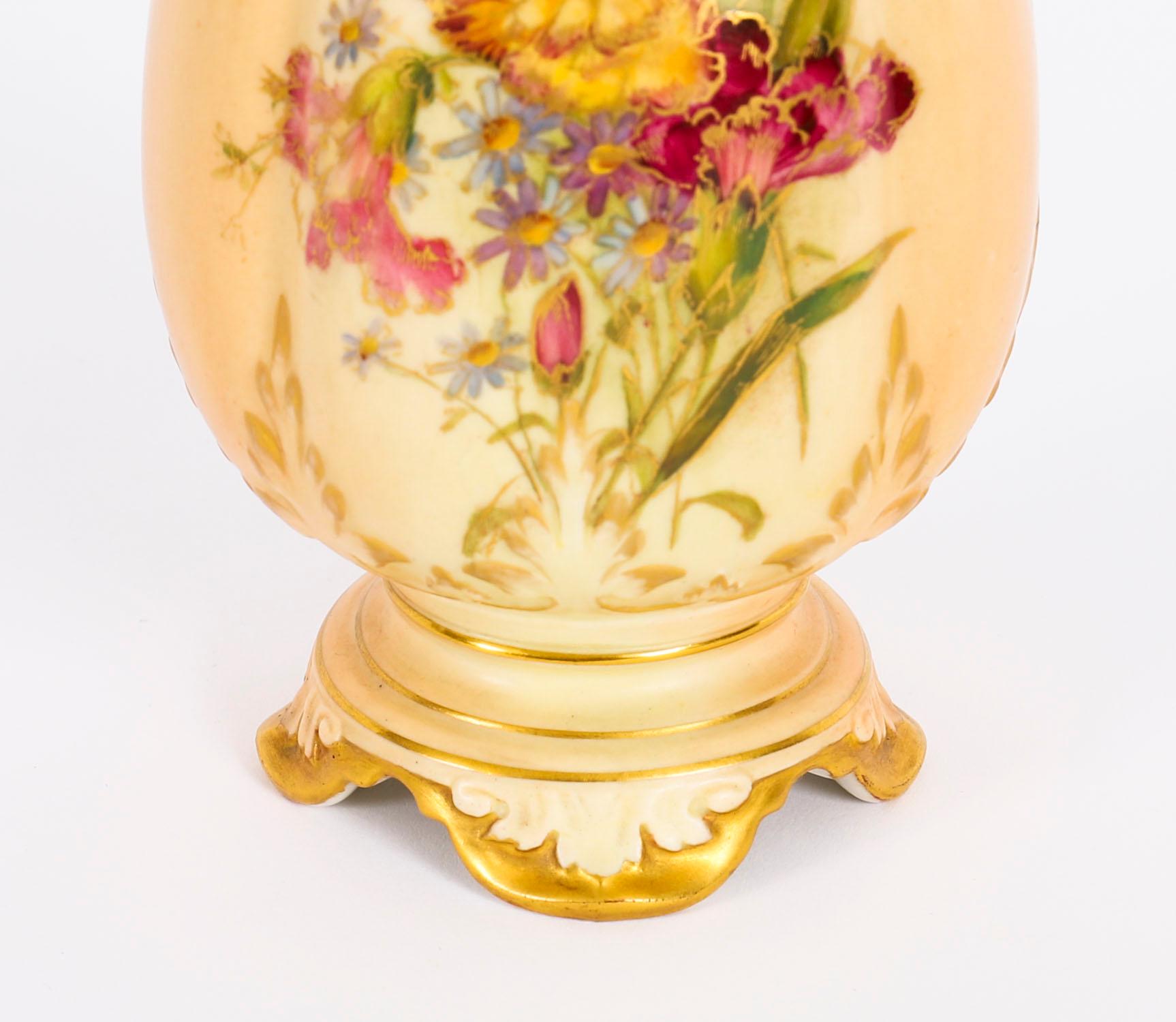 Gilt Antique Royal Worcester Ovoid Porcelain Vase 20th Century For Sale