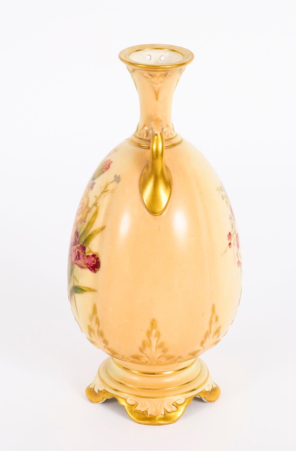Antique Royal Worcester Ovoid Porcelain Vase 20th Century For Sale 3